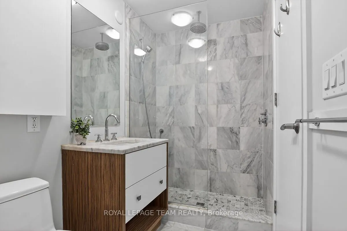 201 Parkdale Avenue #406