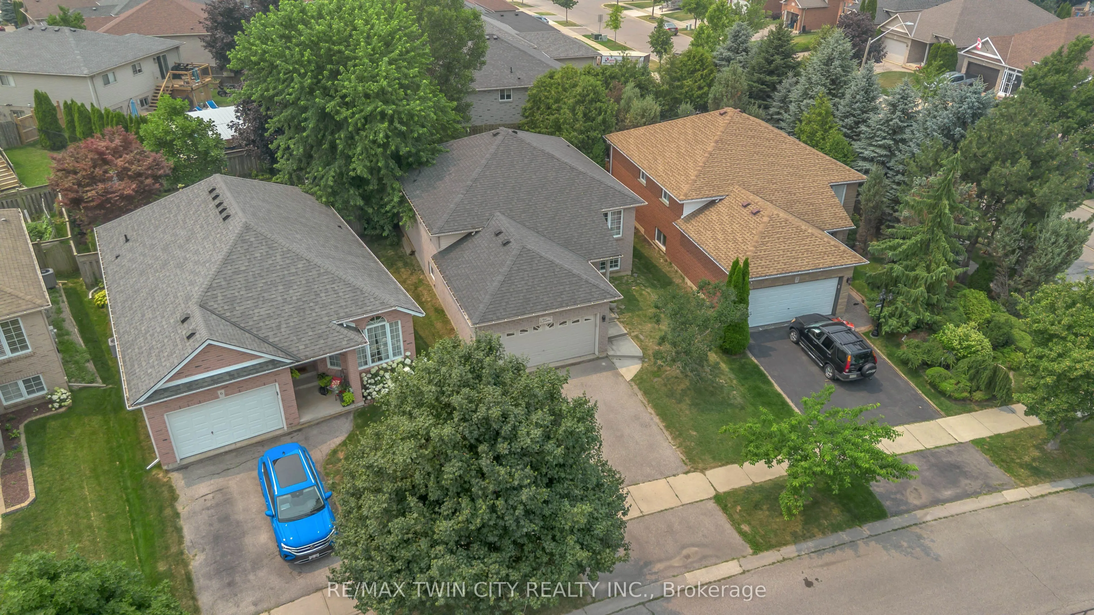 4 Dowden Avenue
