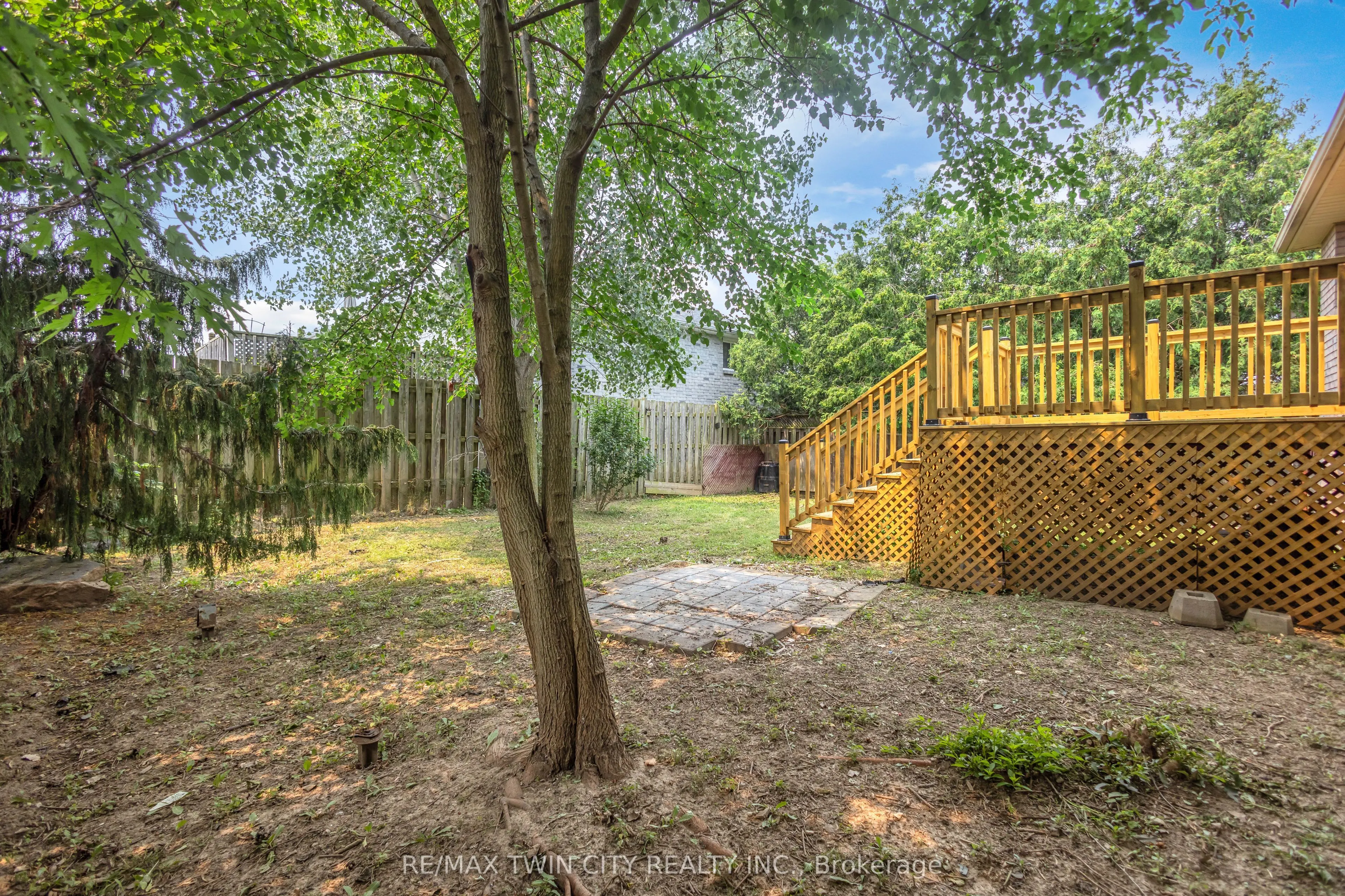 4 Dowden Avenue
