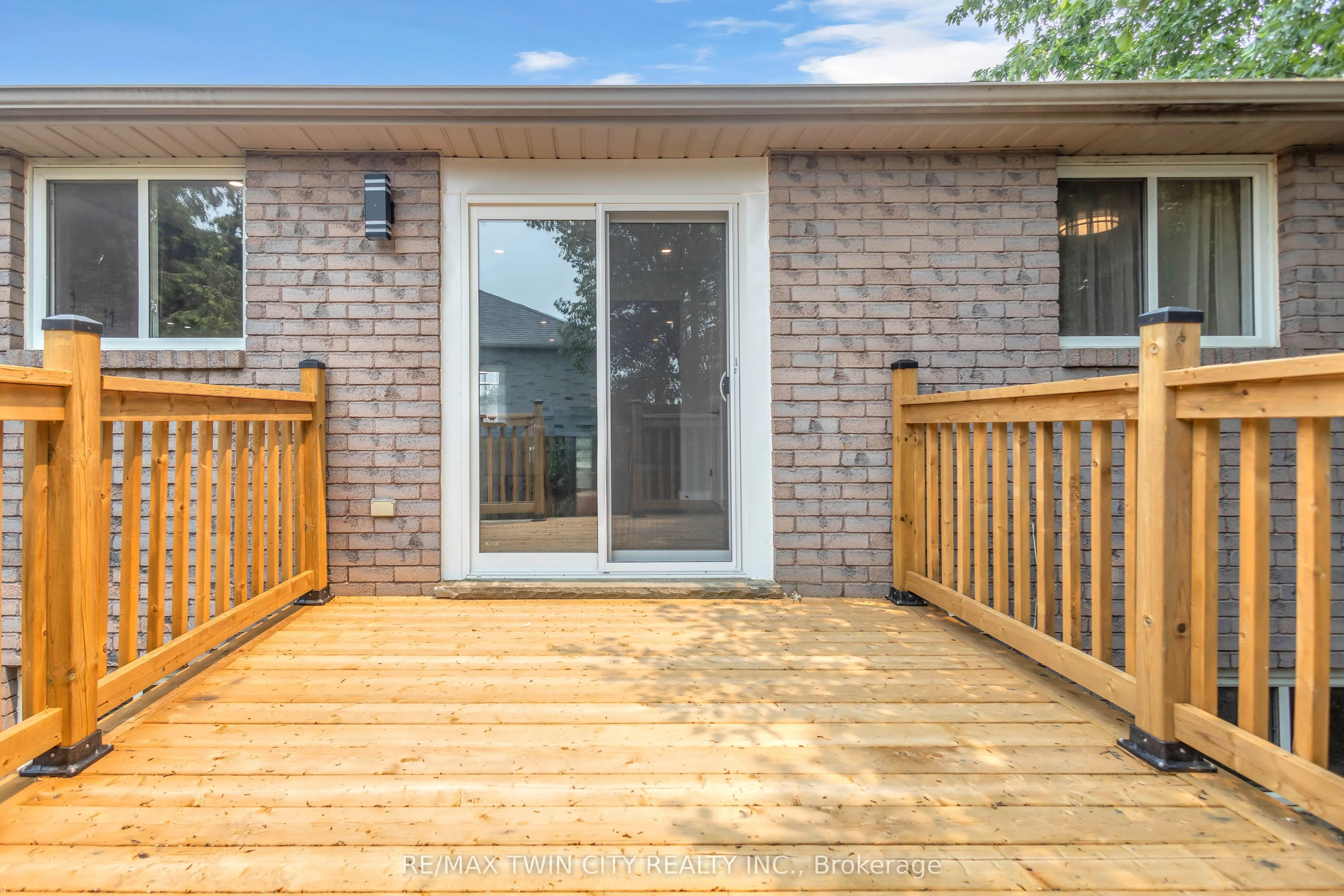 4 Dowden Avenue