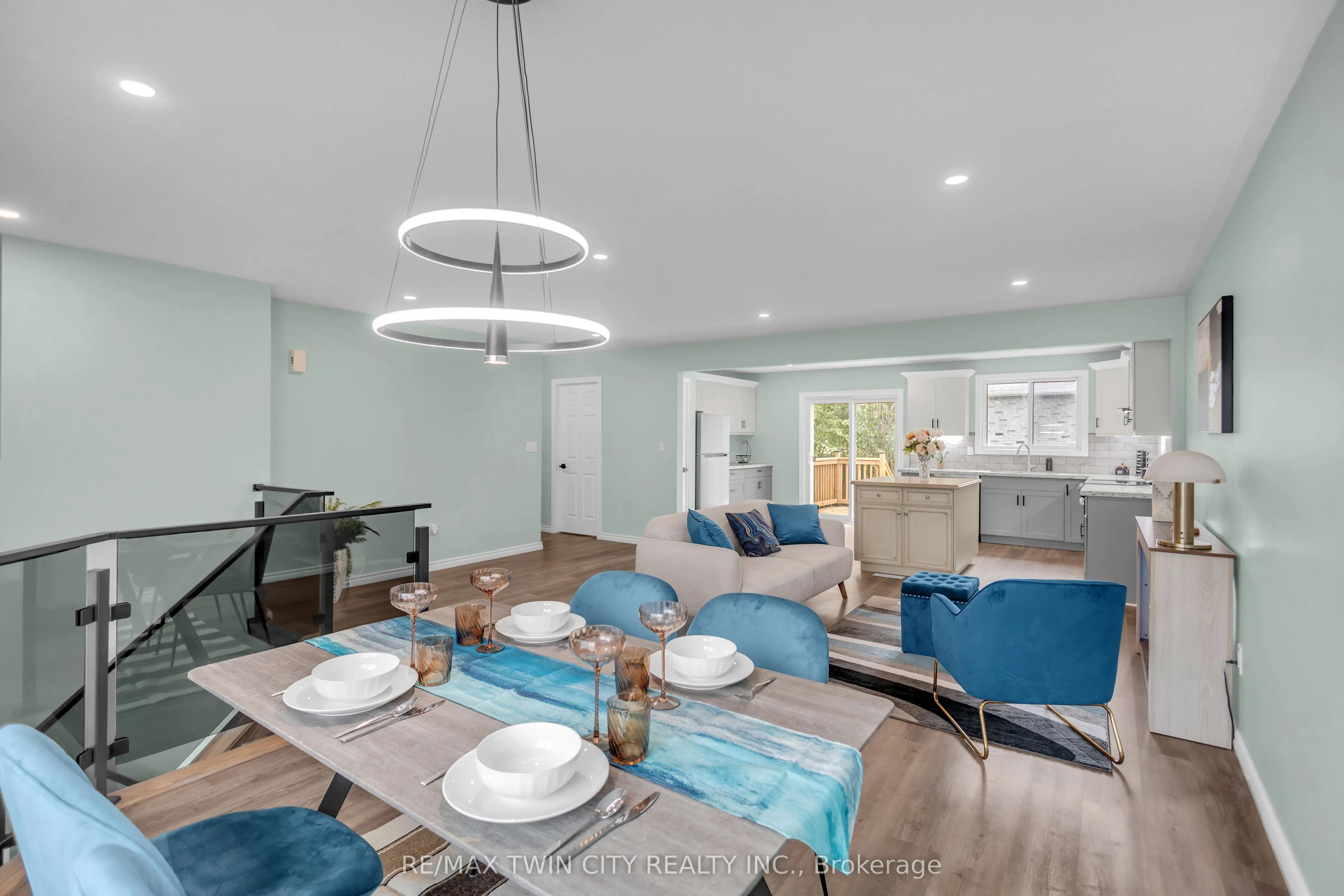4 Dowden Avenue