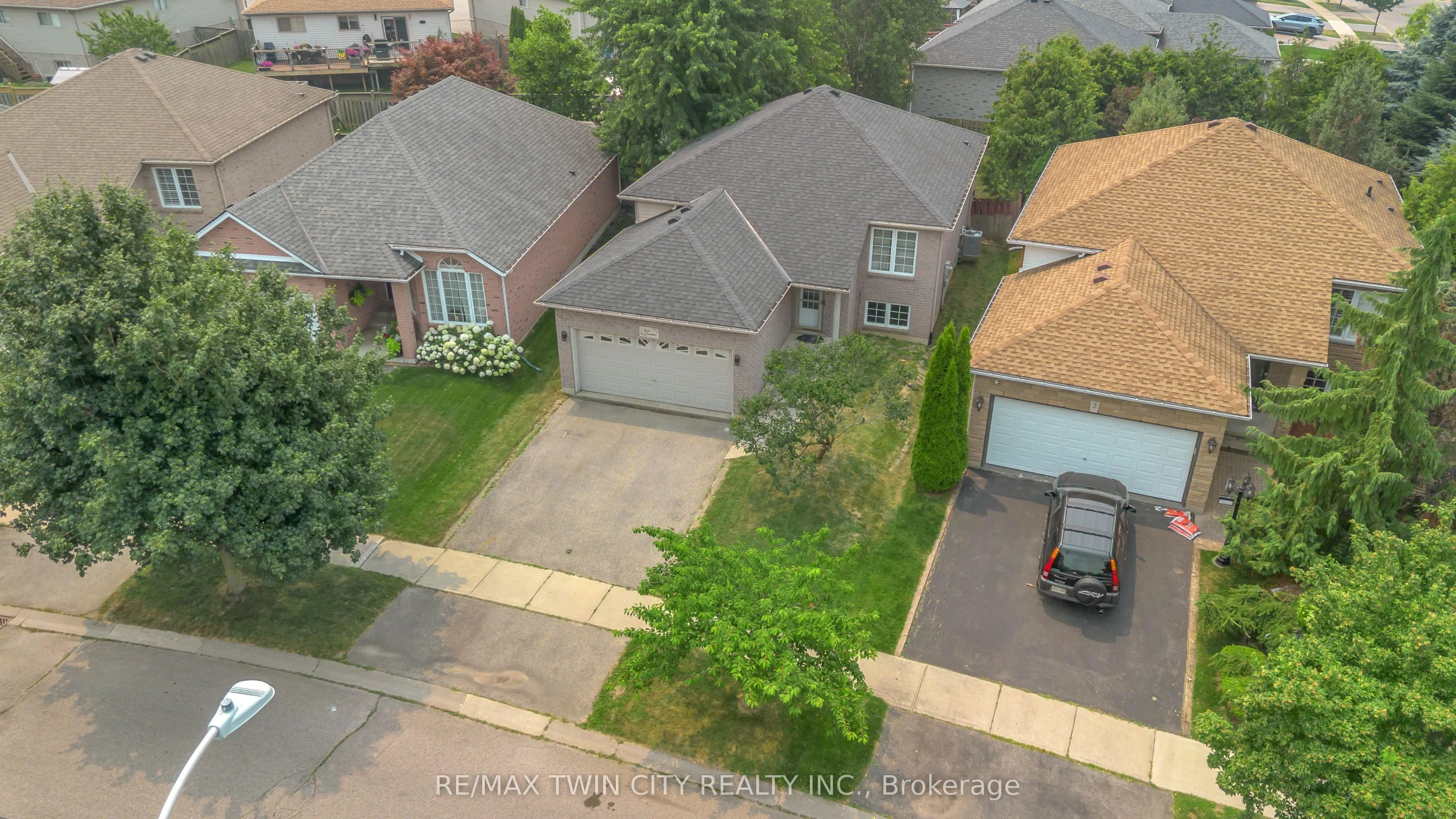 4 Dowden Avenue
