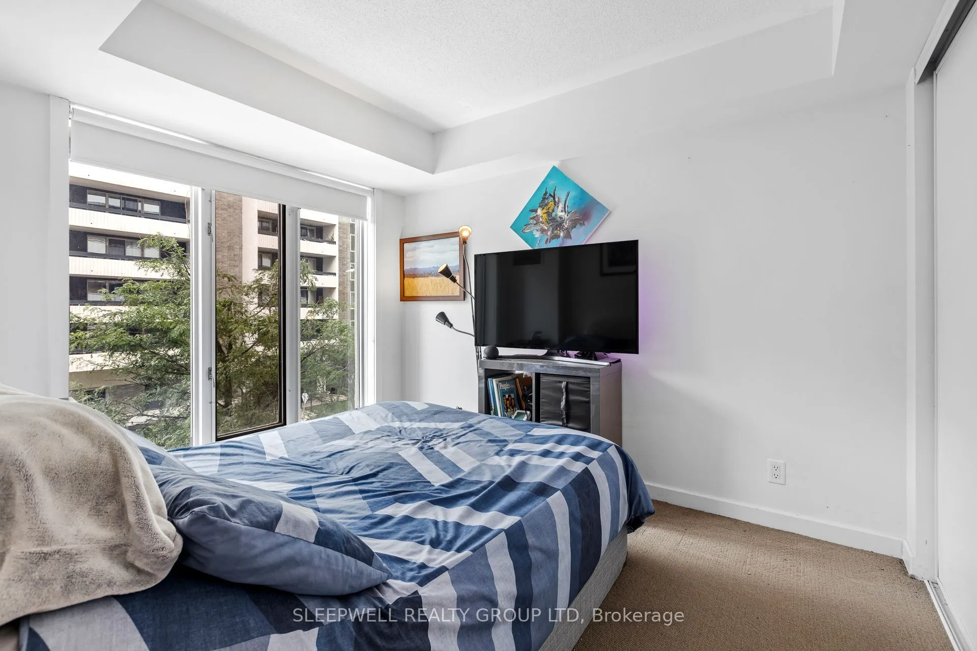 138 Somerset Street W #304