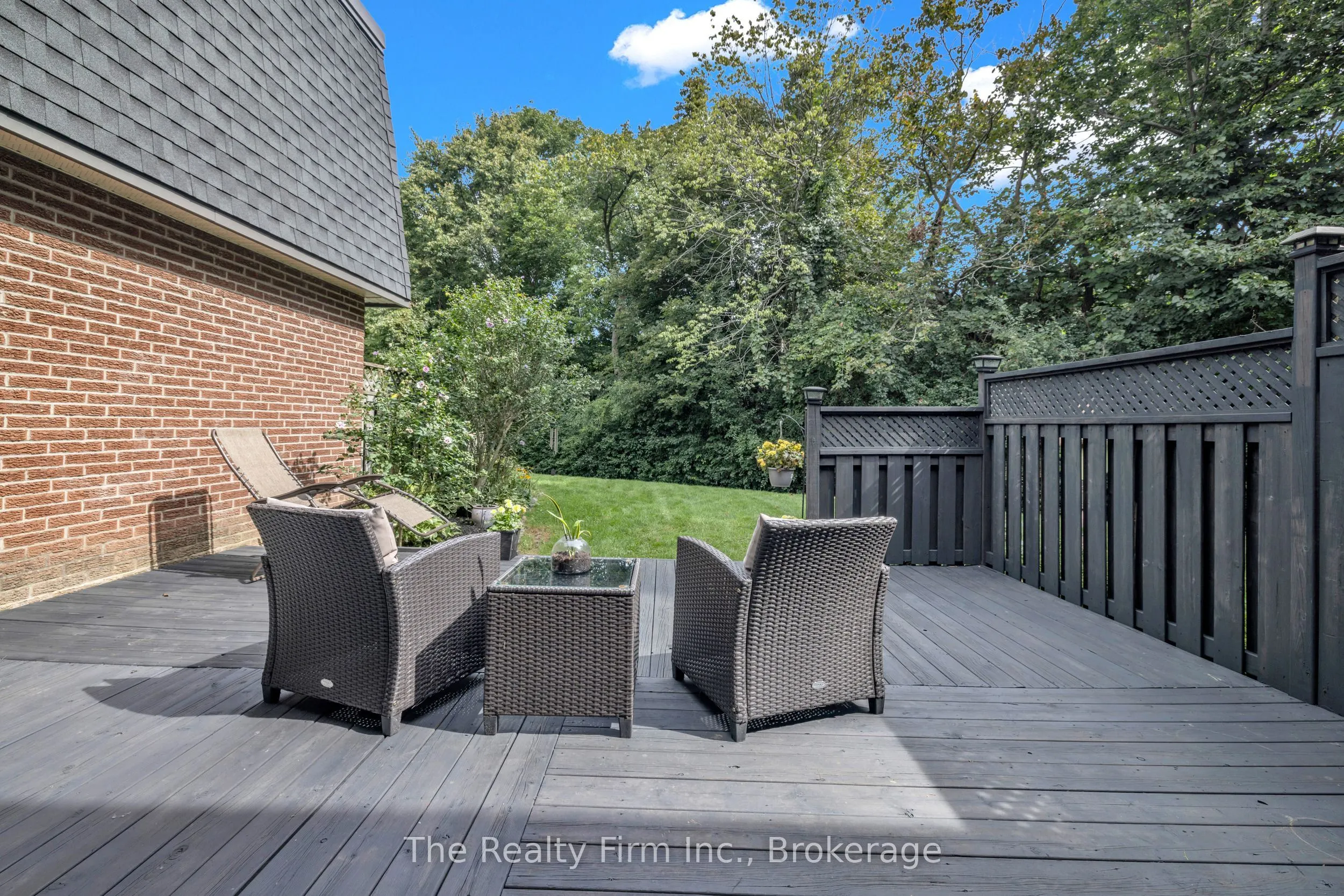 598 Durham Crescent #12