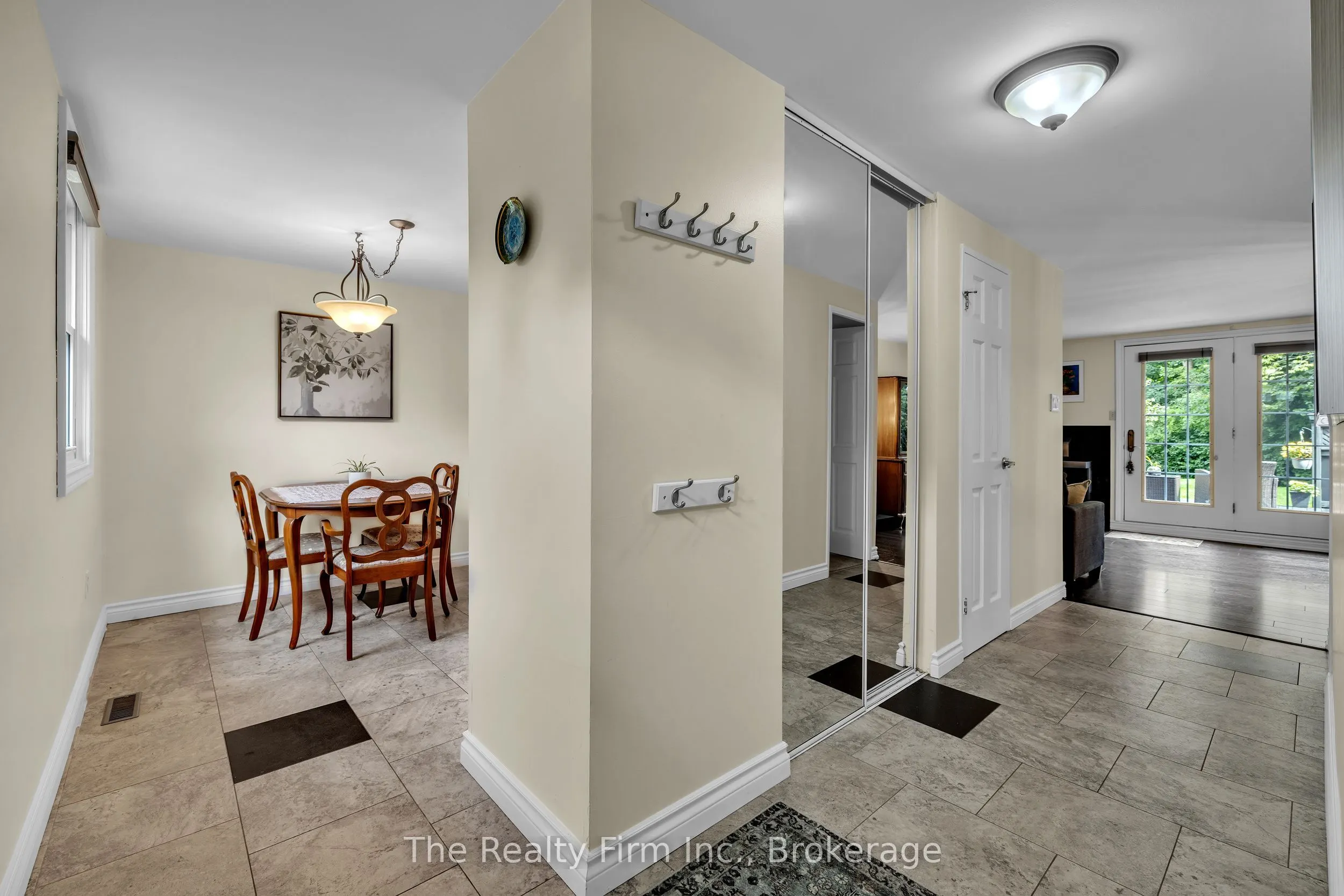 598 Durham Crescent #12