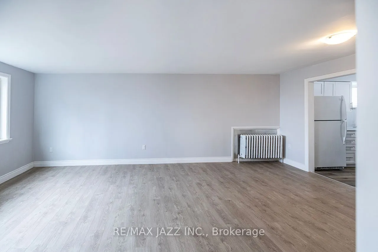 221 Walton Street