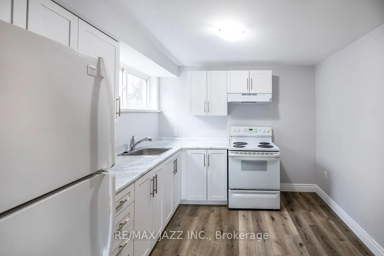221 Walton Street