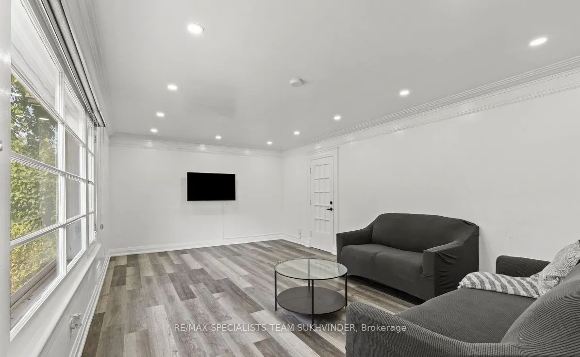 5138 Valley Way