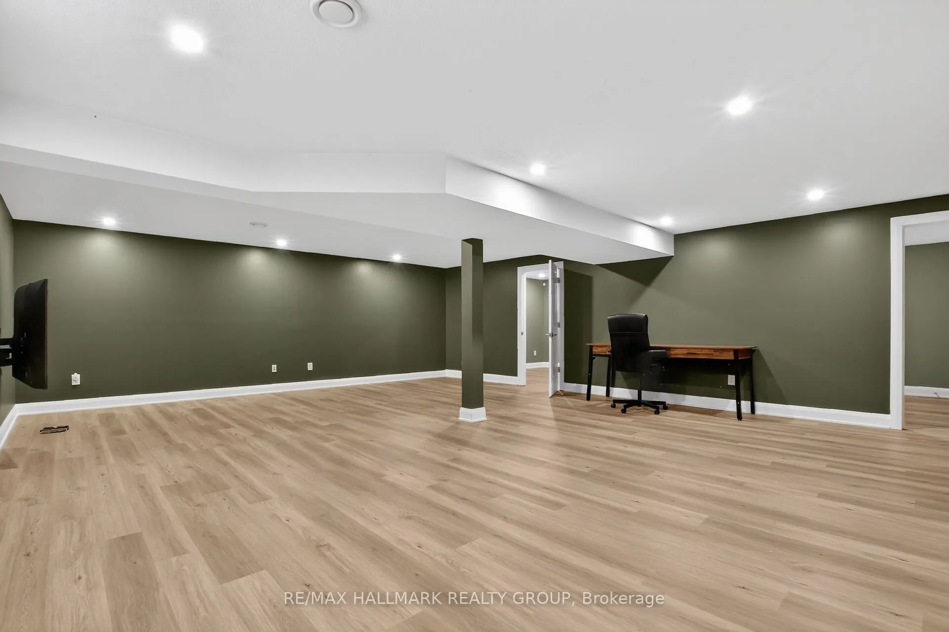341 Serenade Crescent