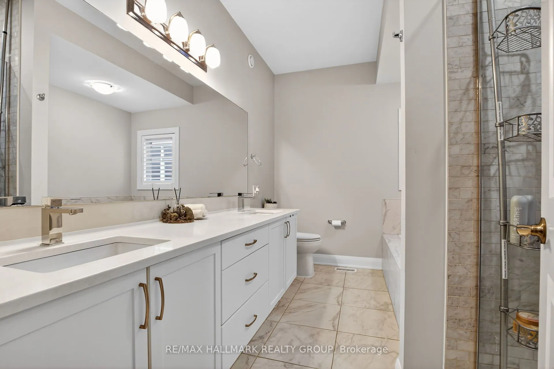 341 Serenade Crescent