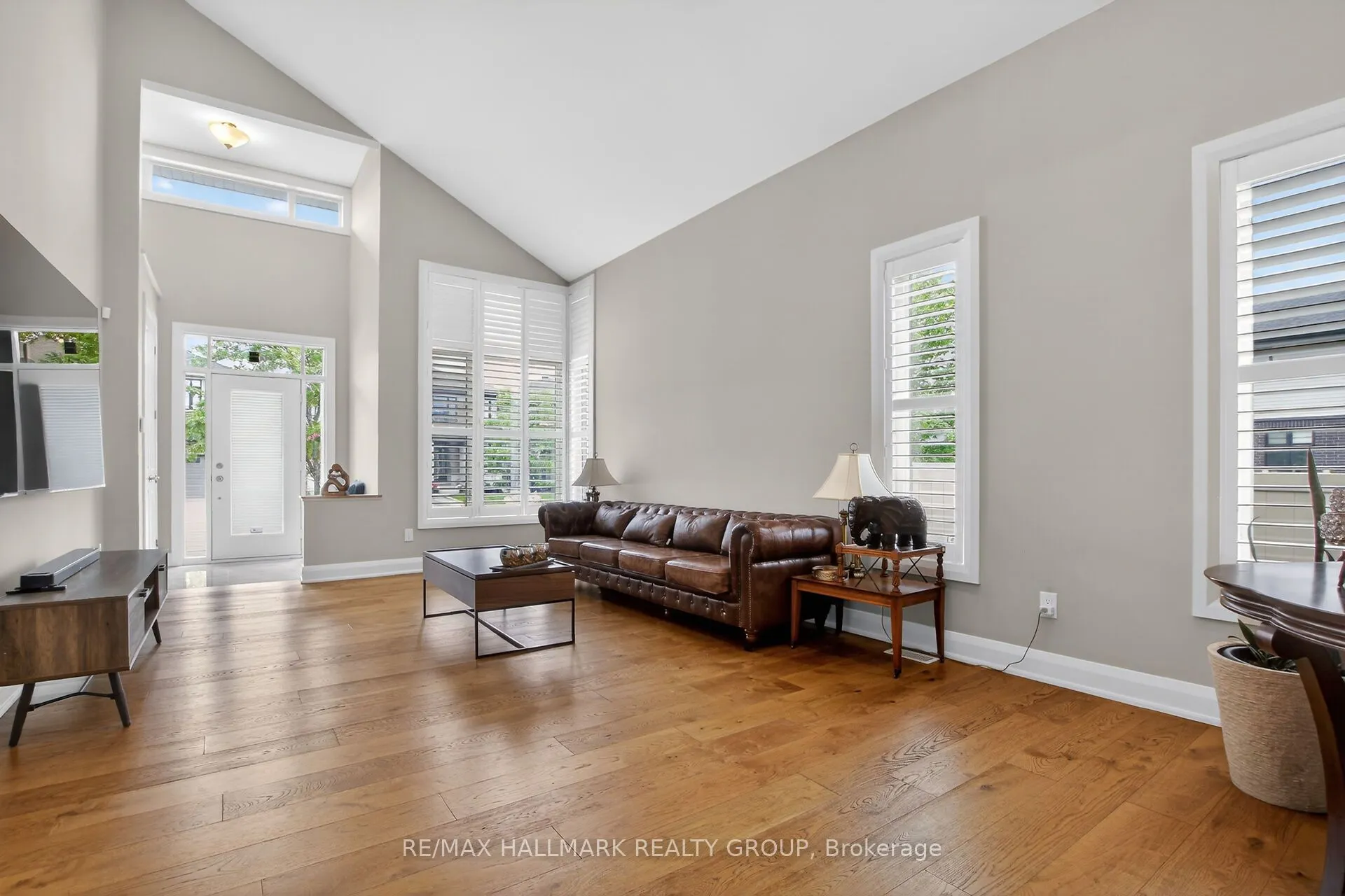 341 Serenade Crescent