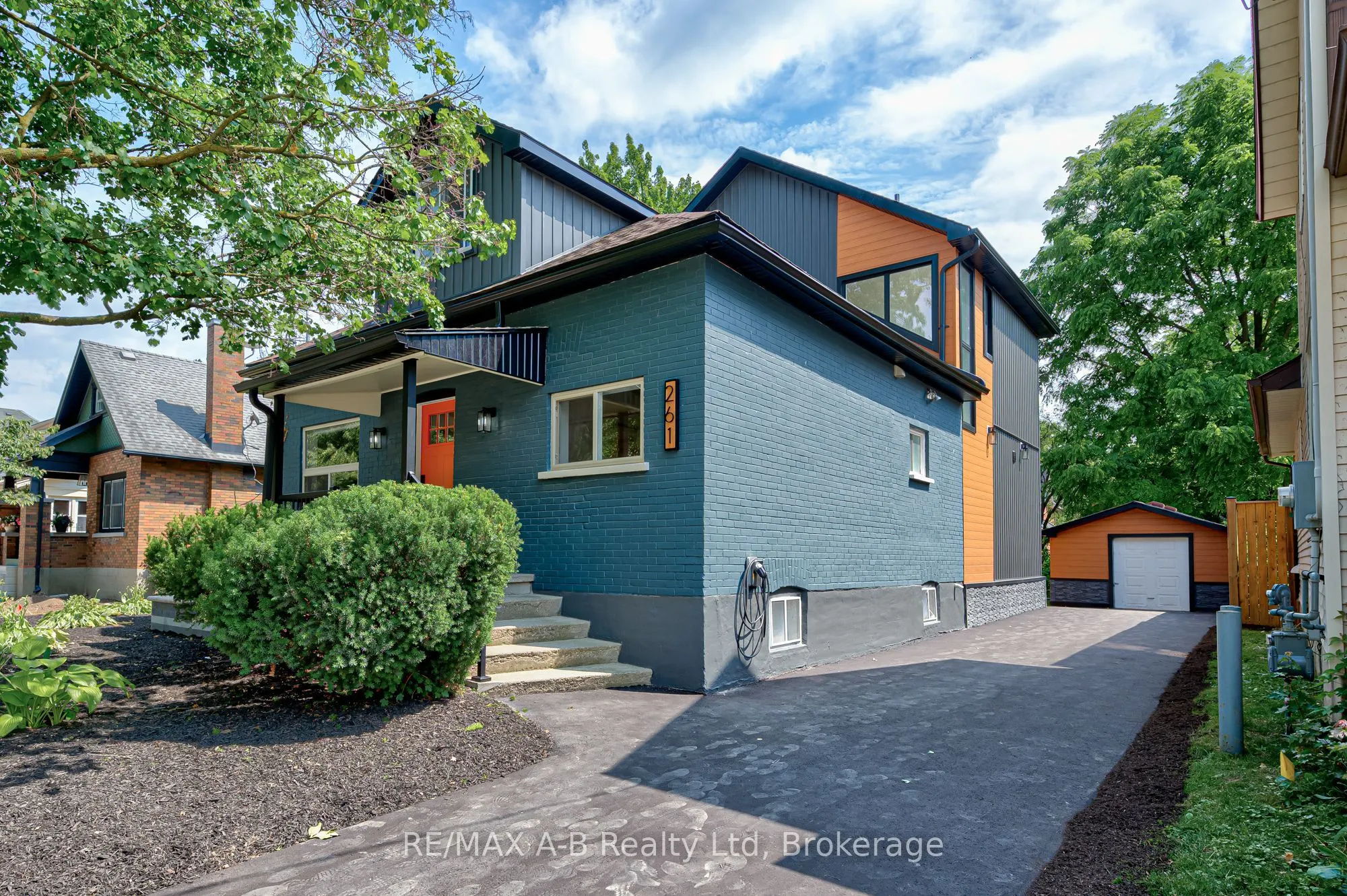 261 Albert Street