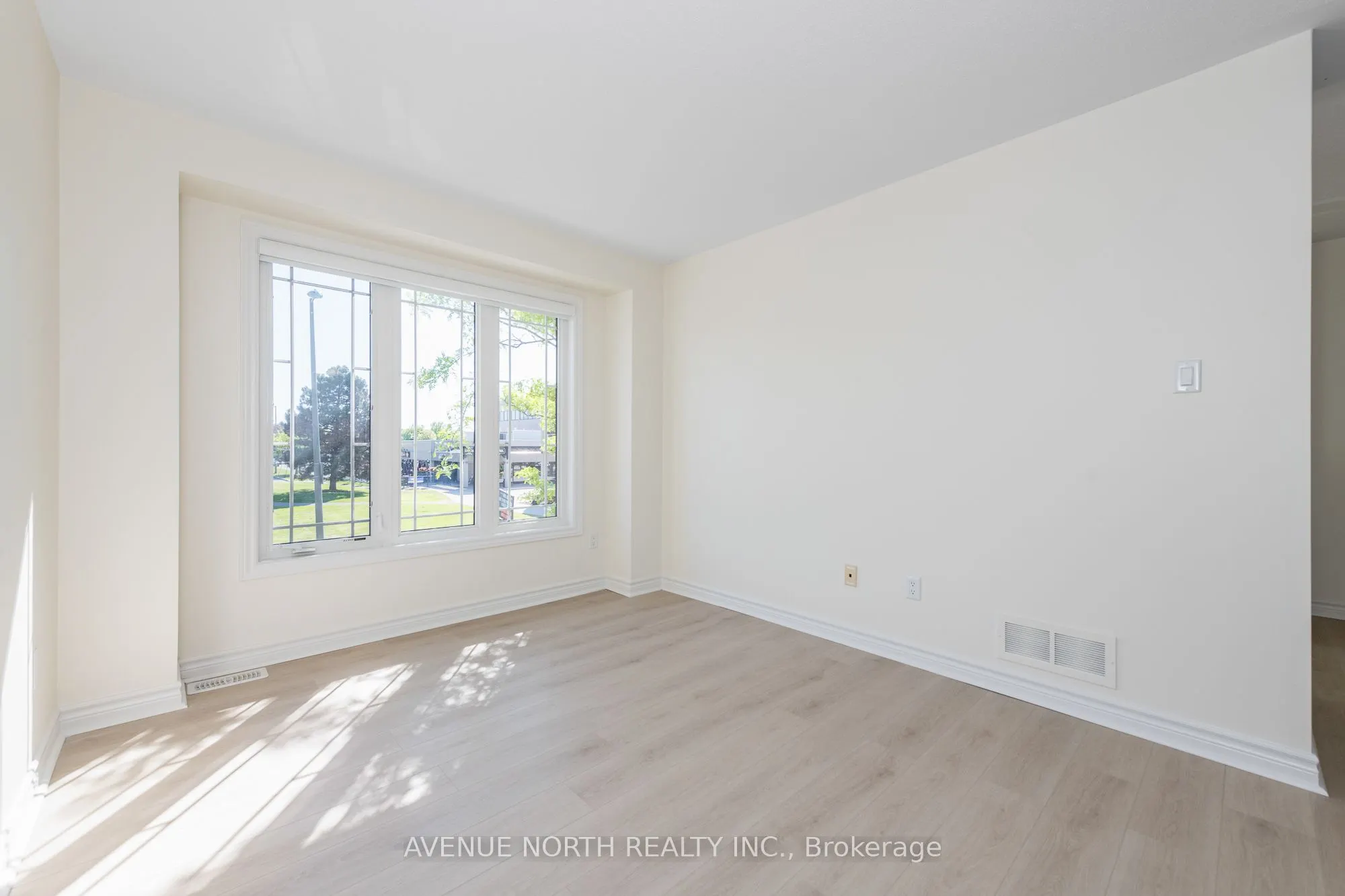 122B Centrepointe Drive #6