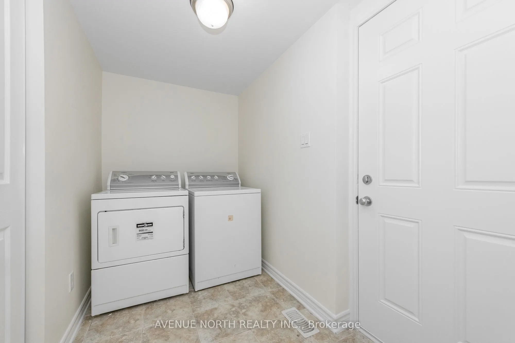 122B Centrepointe Drive #6