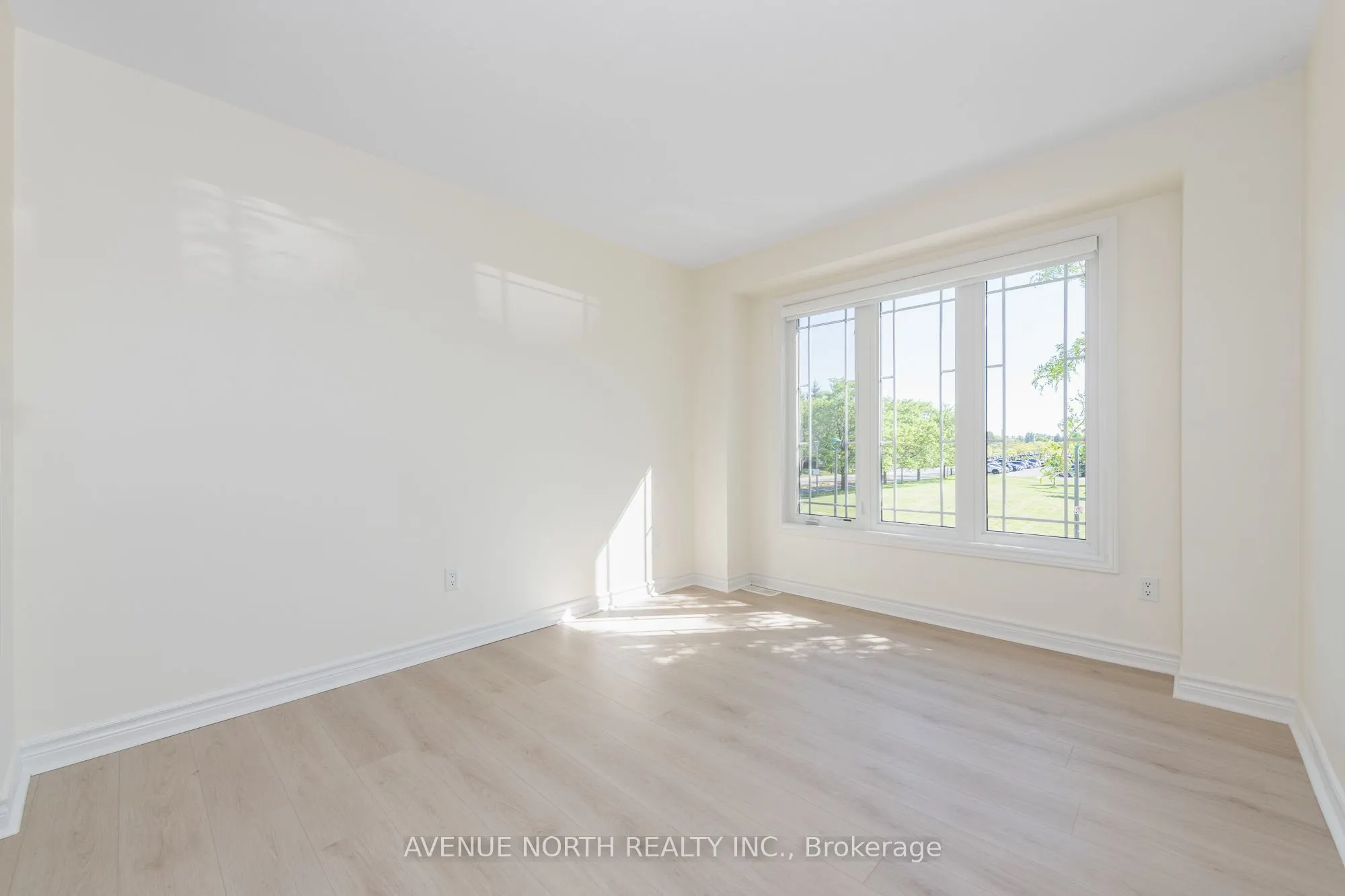 122B Centrepointe Drive #6