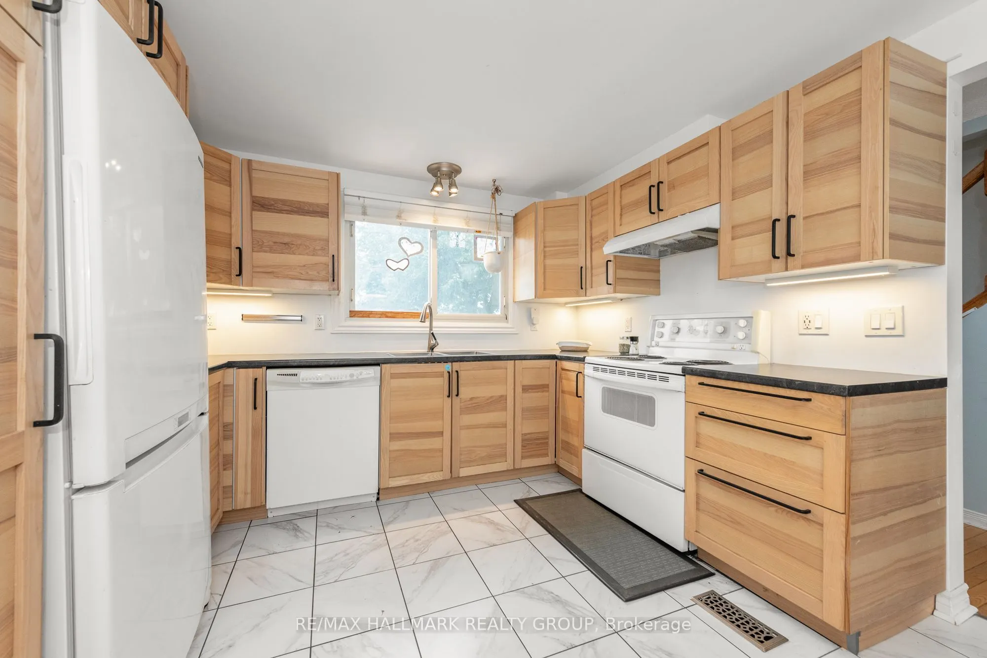 1045 Morrison Drive #121