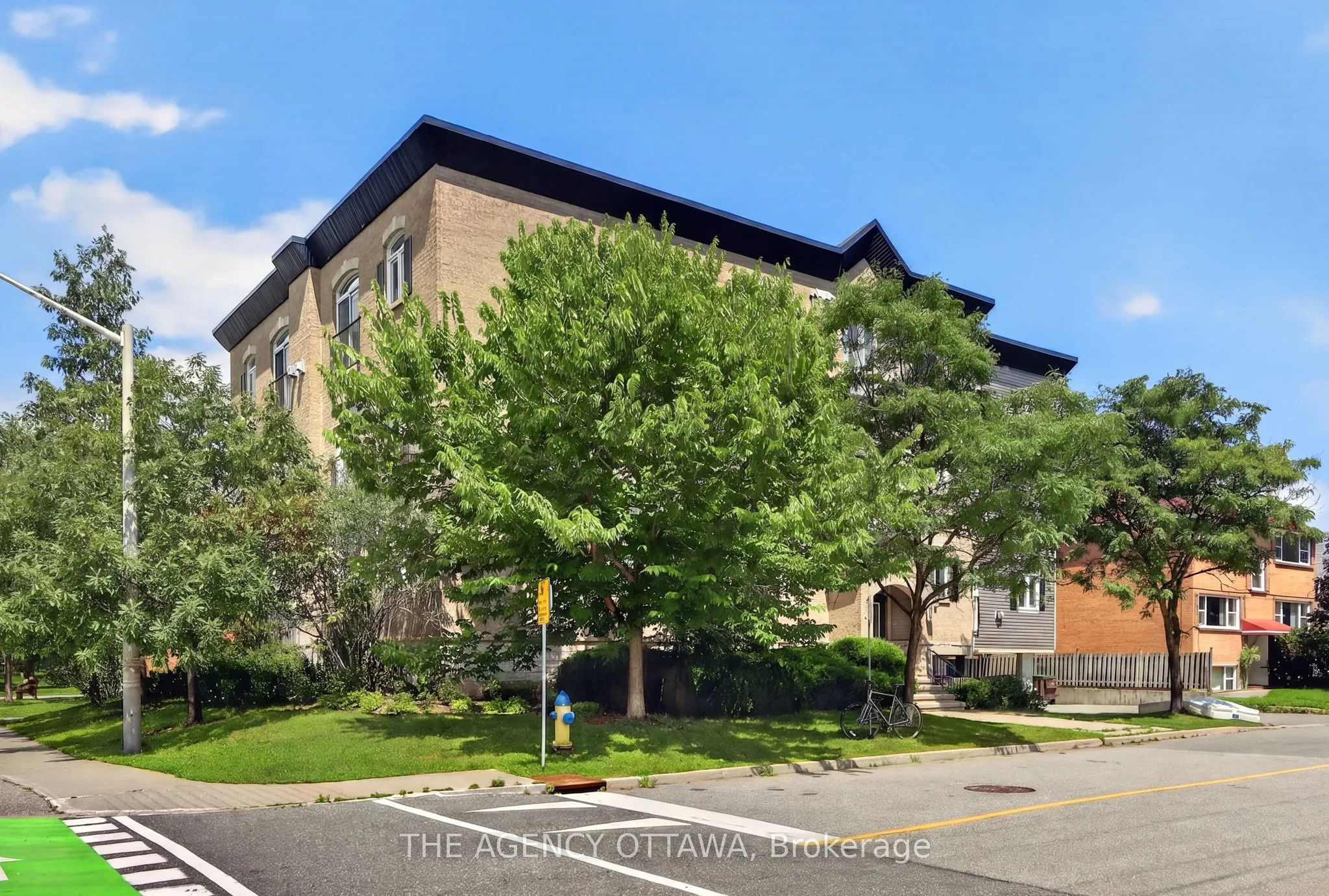 711 Churchill Avenue N #203
