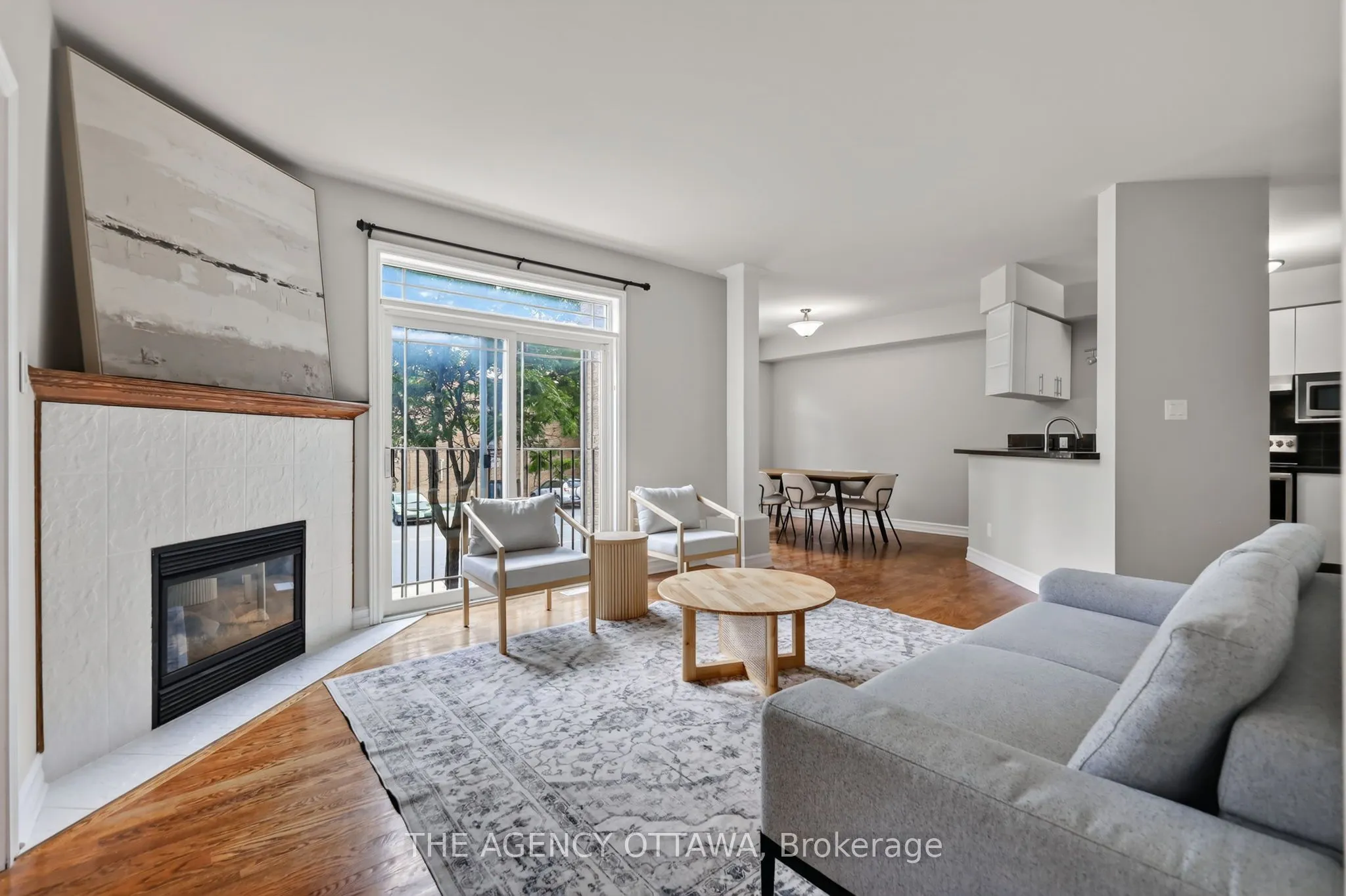 711 Churchill Avenue N #203