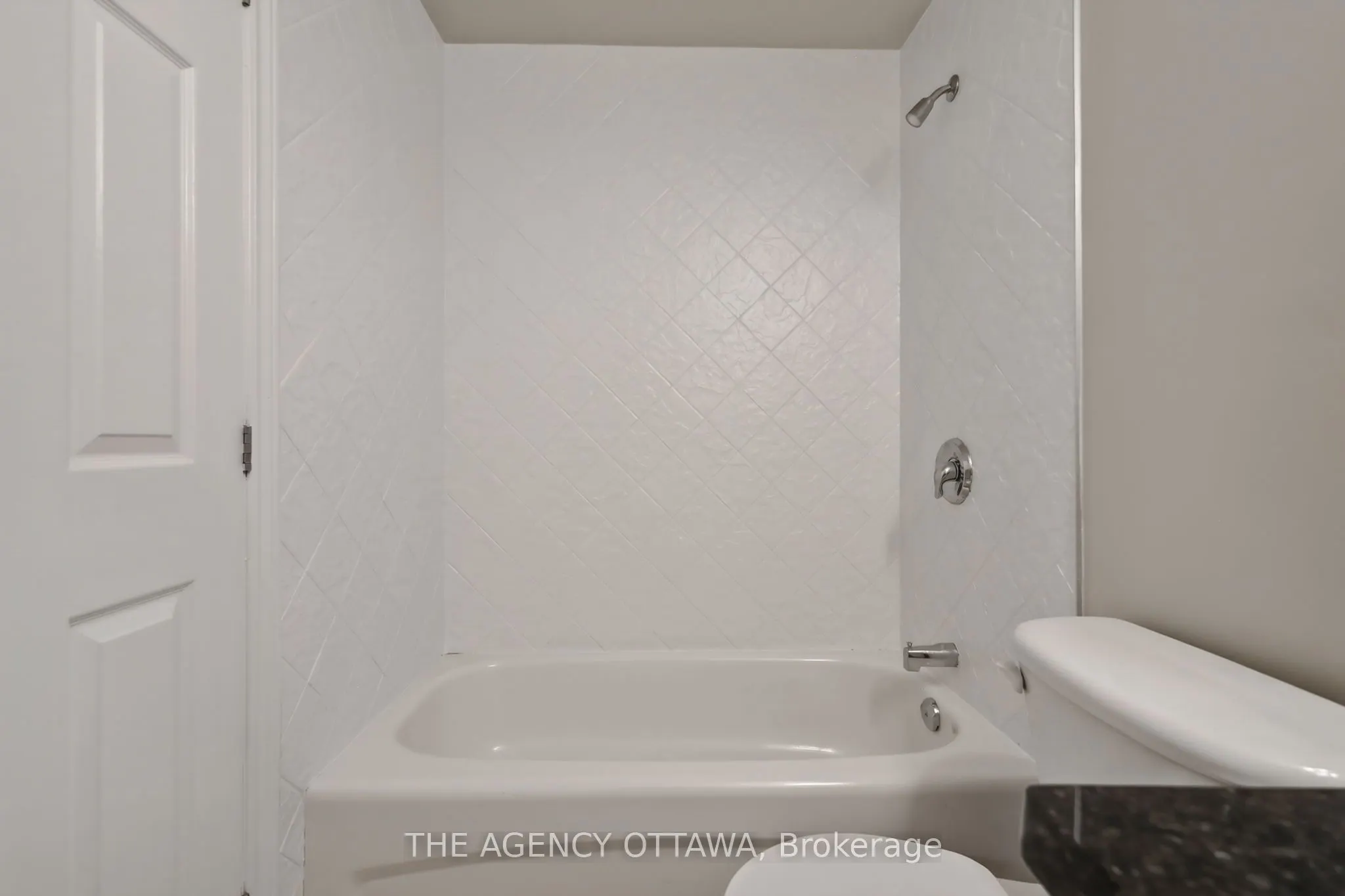 711 Churchill Avenue N #203