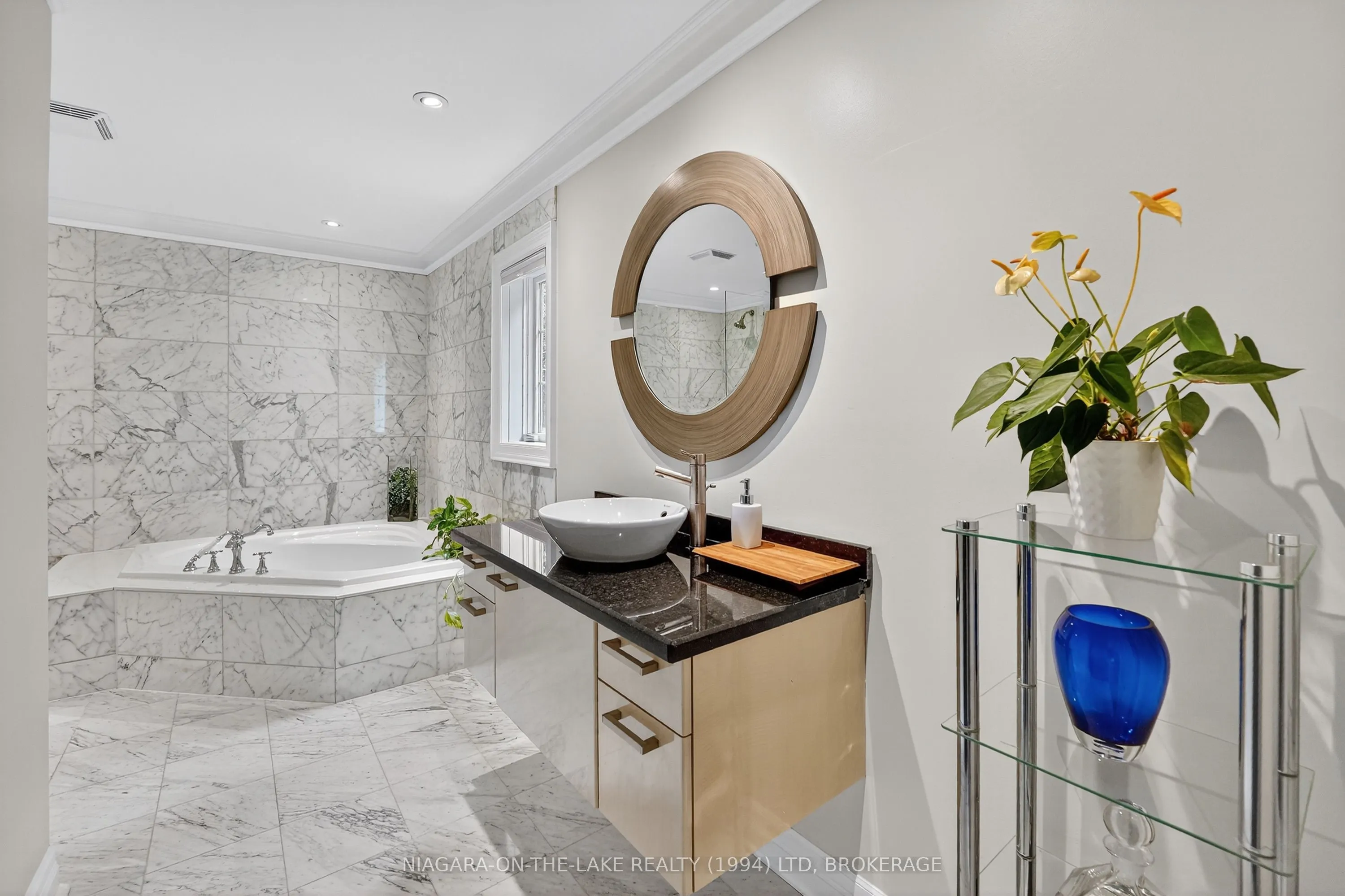 222 Ricardo Street #9