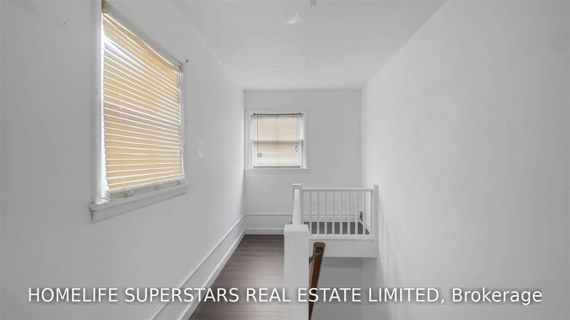 2 Erie Street S