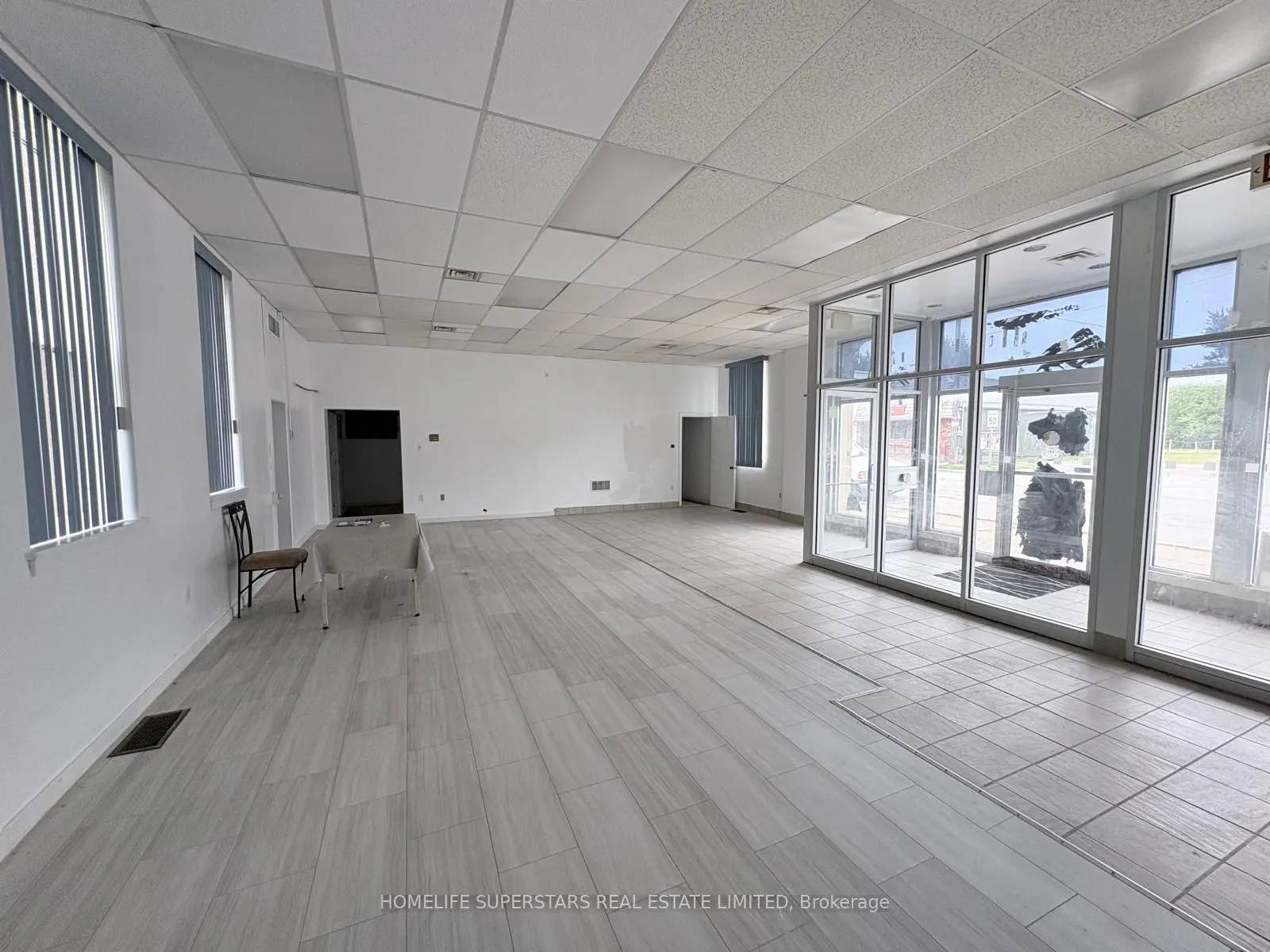 2 Erie Street S