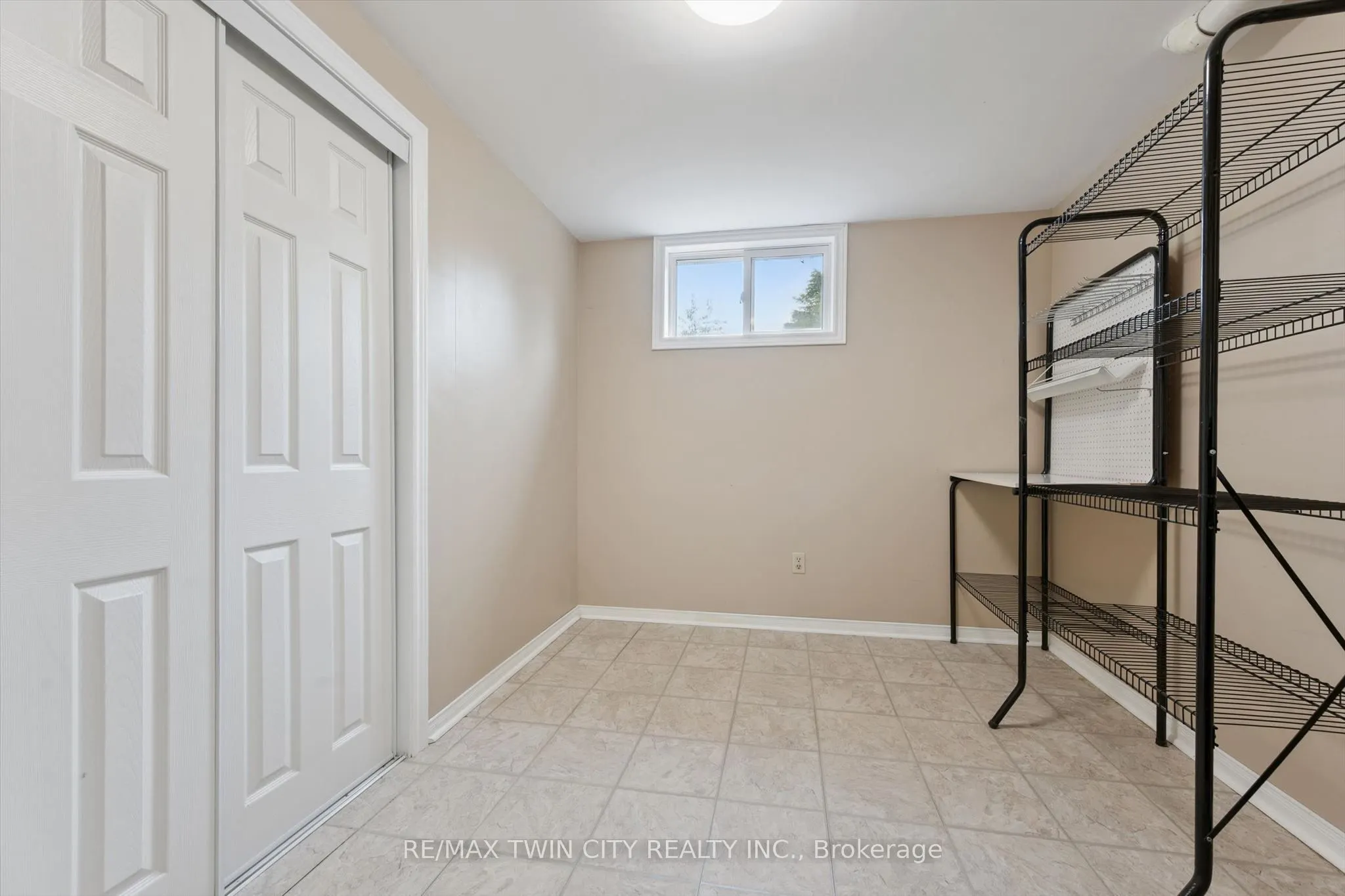 33 Maccoll Place