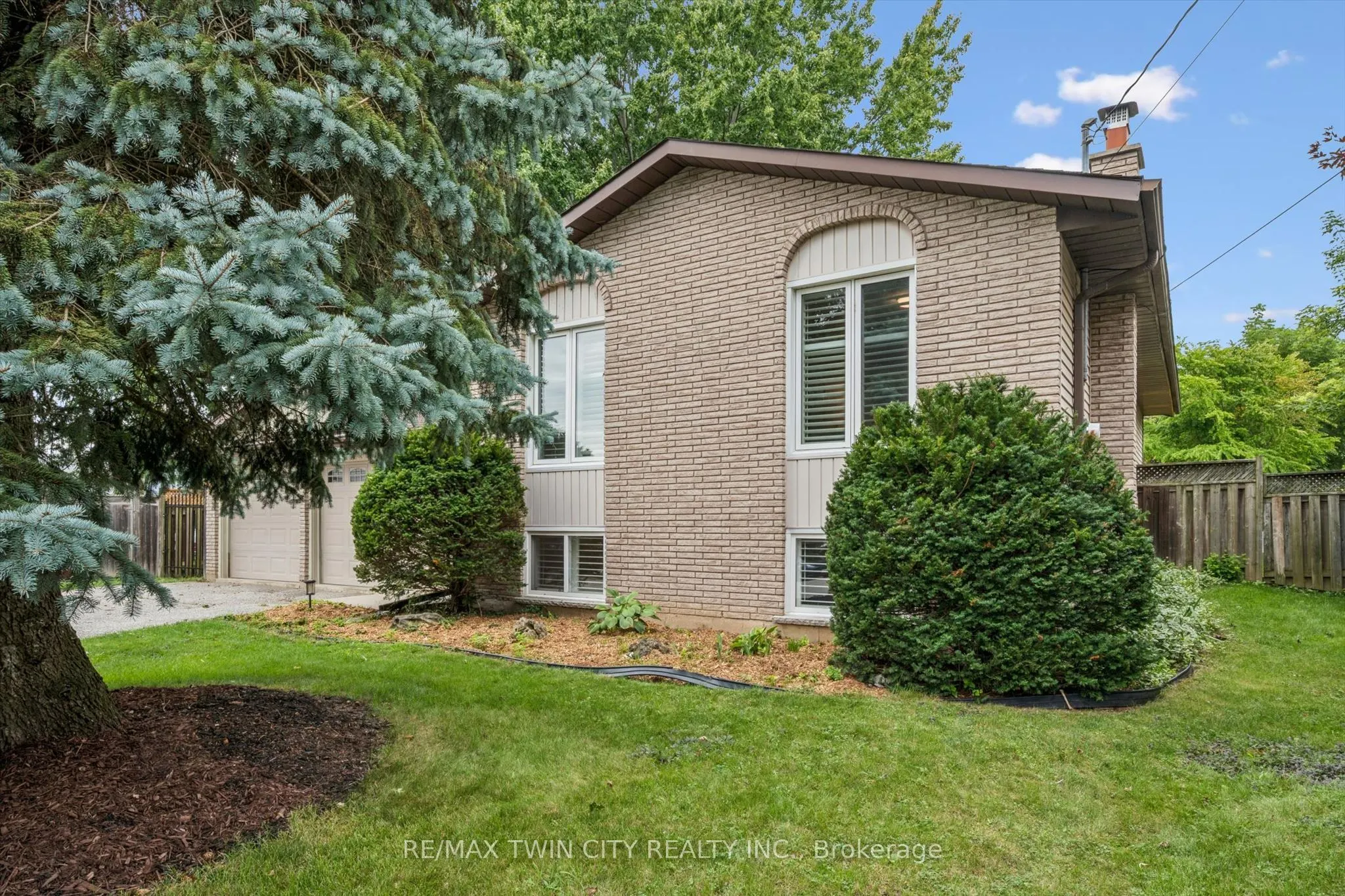 33 Maccoll Place