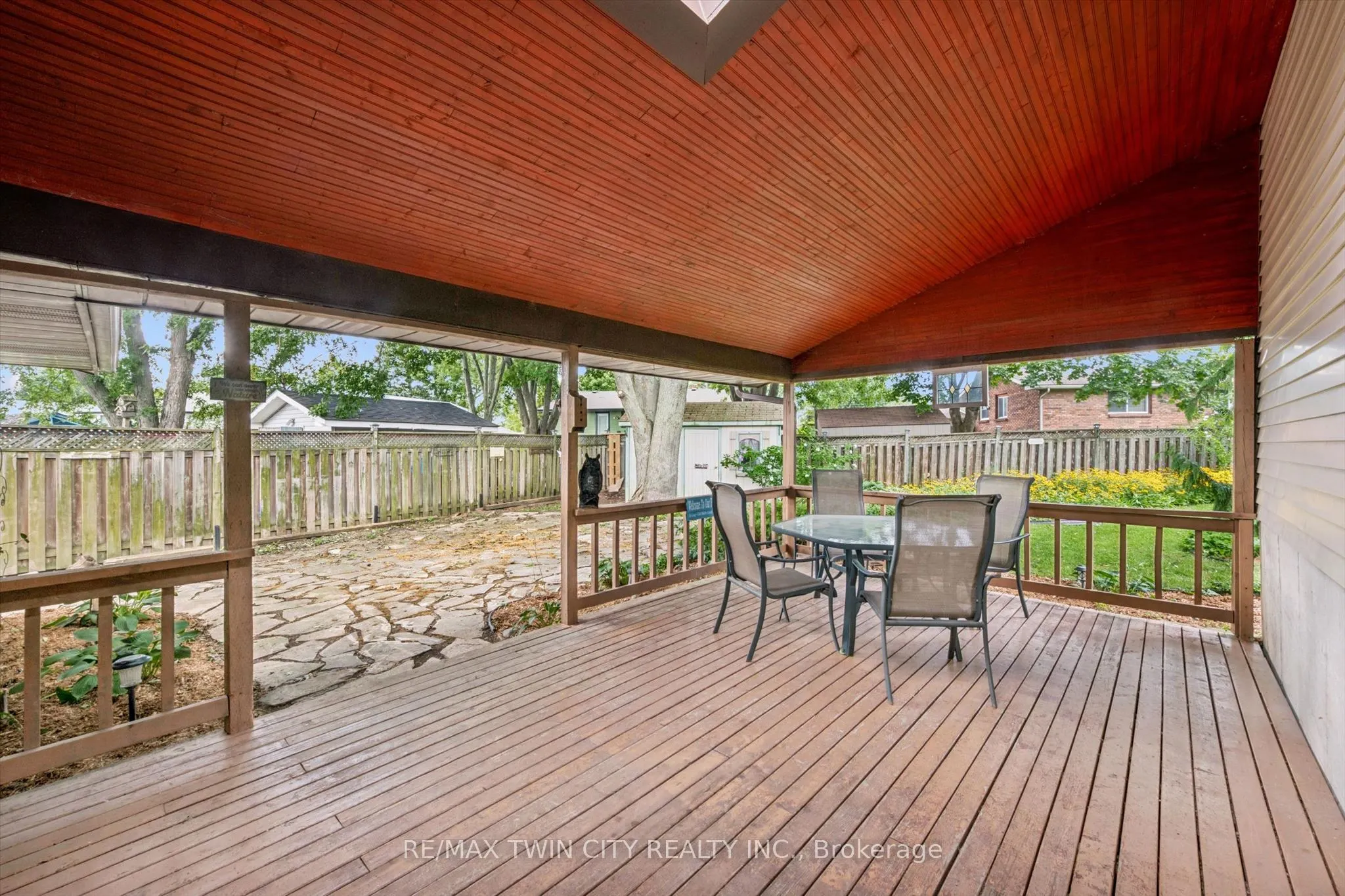 33 Maccoll Place