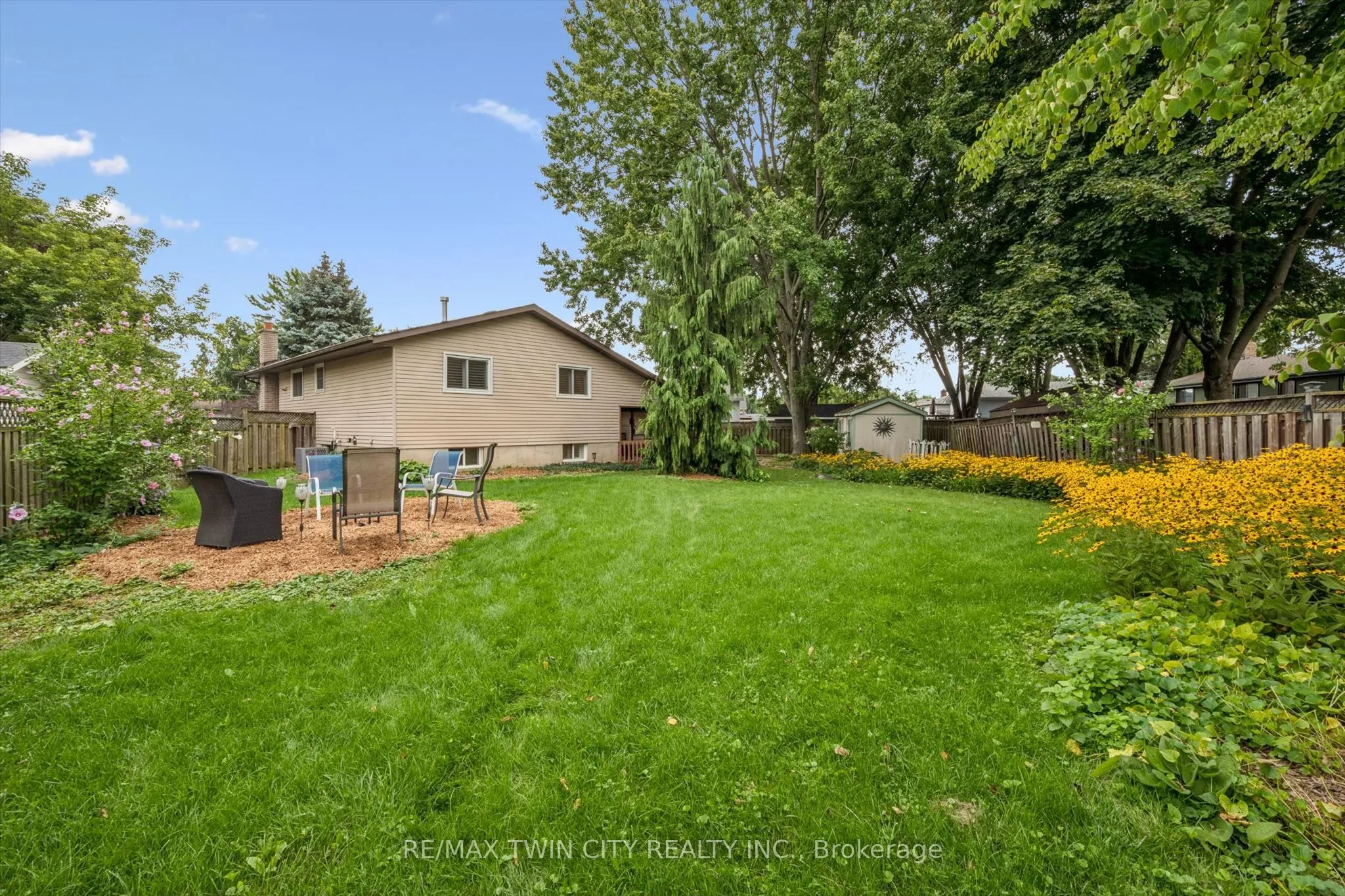 33 Maccoll Place