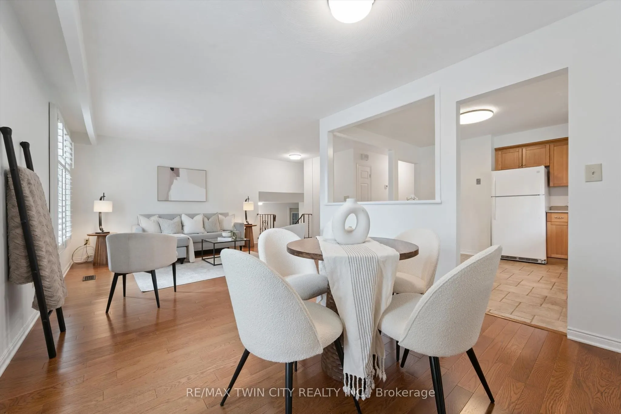 33 Maccoll Place