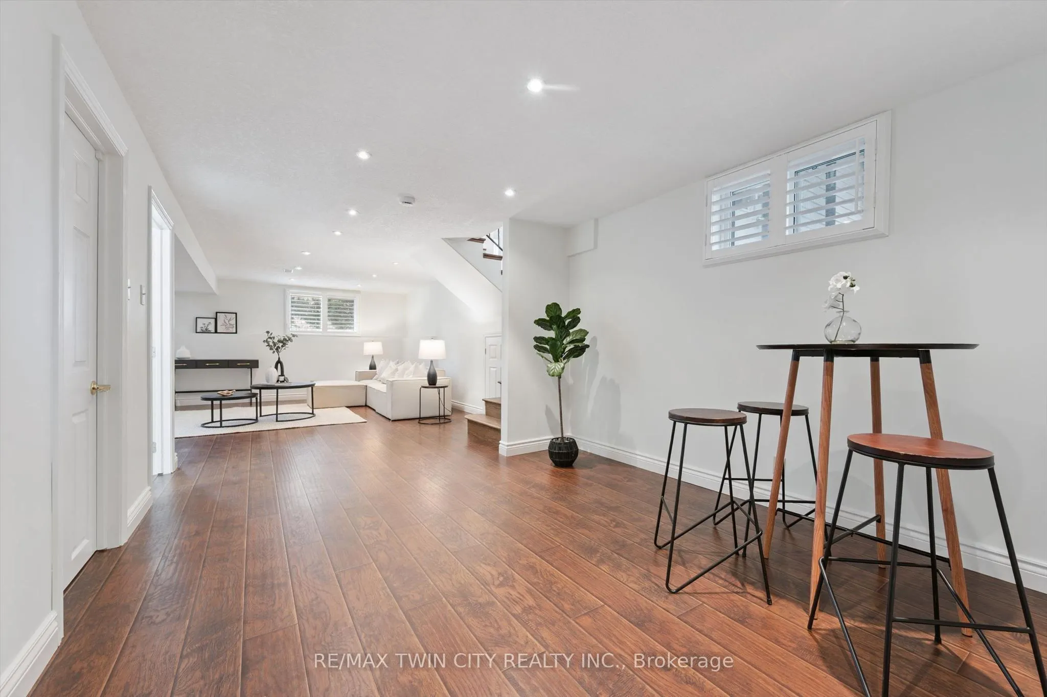 33 Maccoll Place
