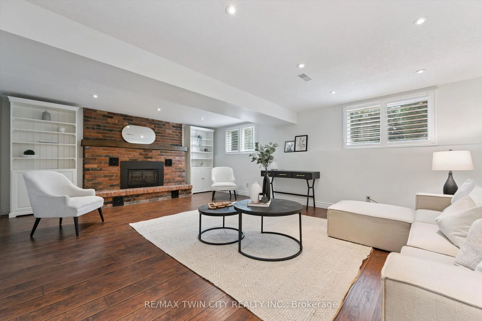 33 Maccoll Place