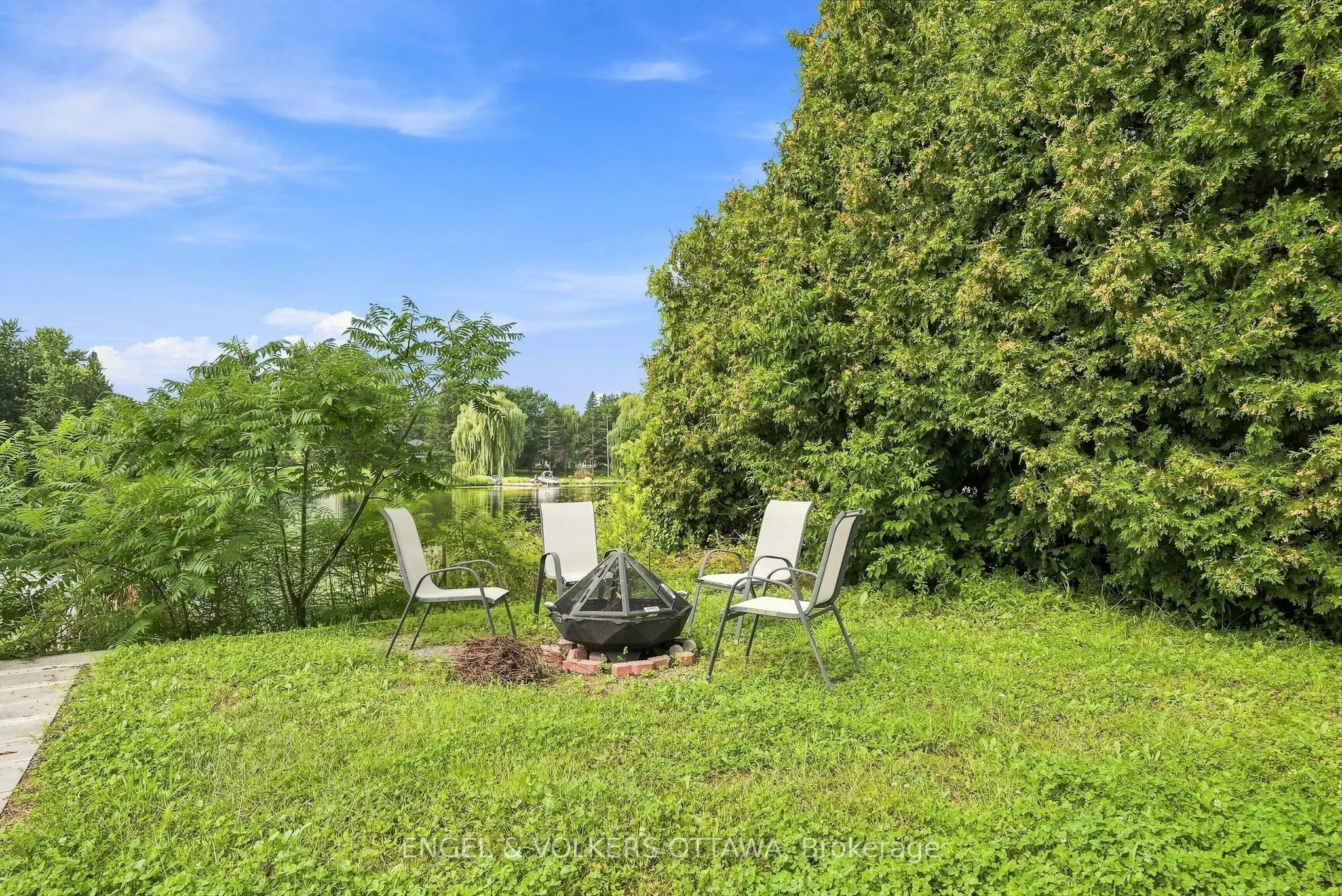 1760B River Road