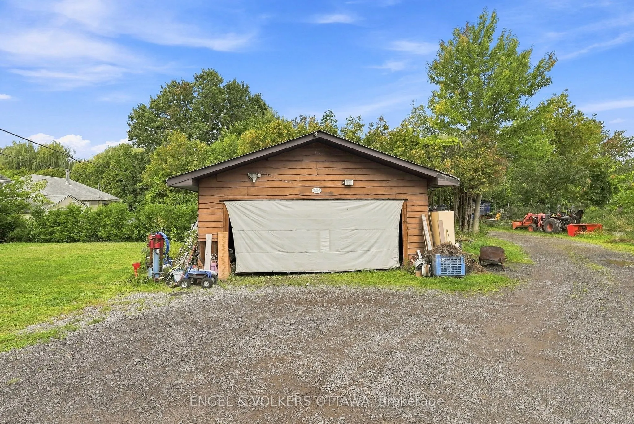 1760B River Road