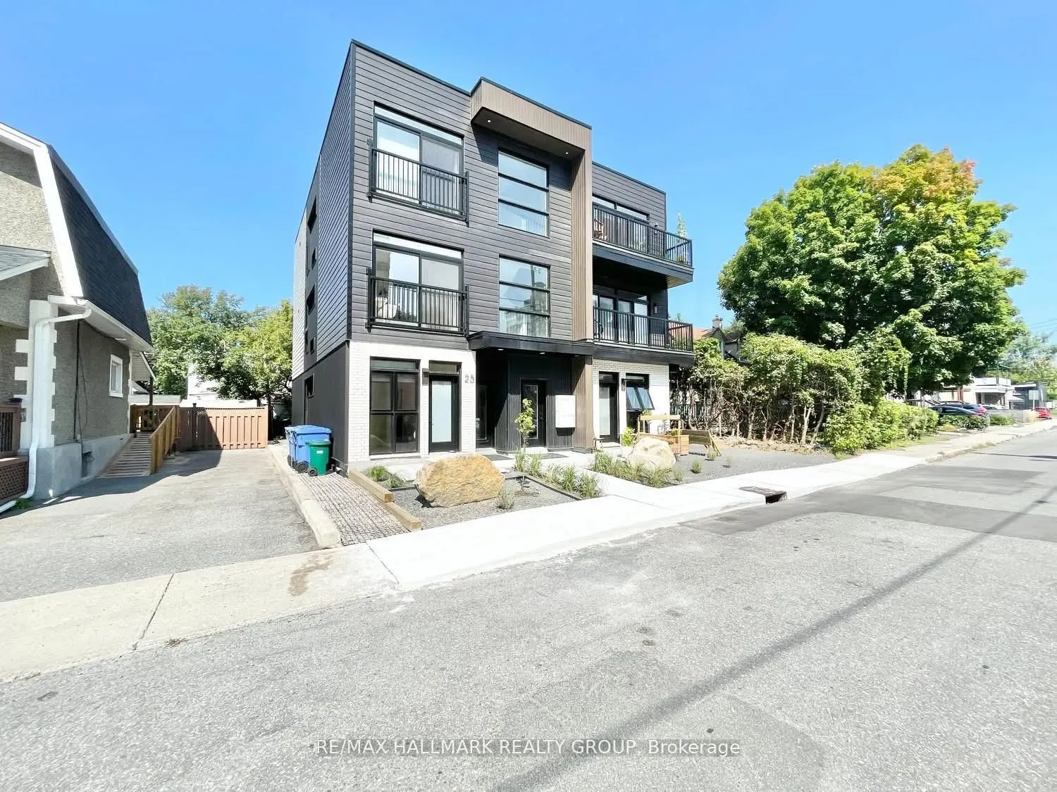25 Grant Street #303