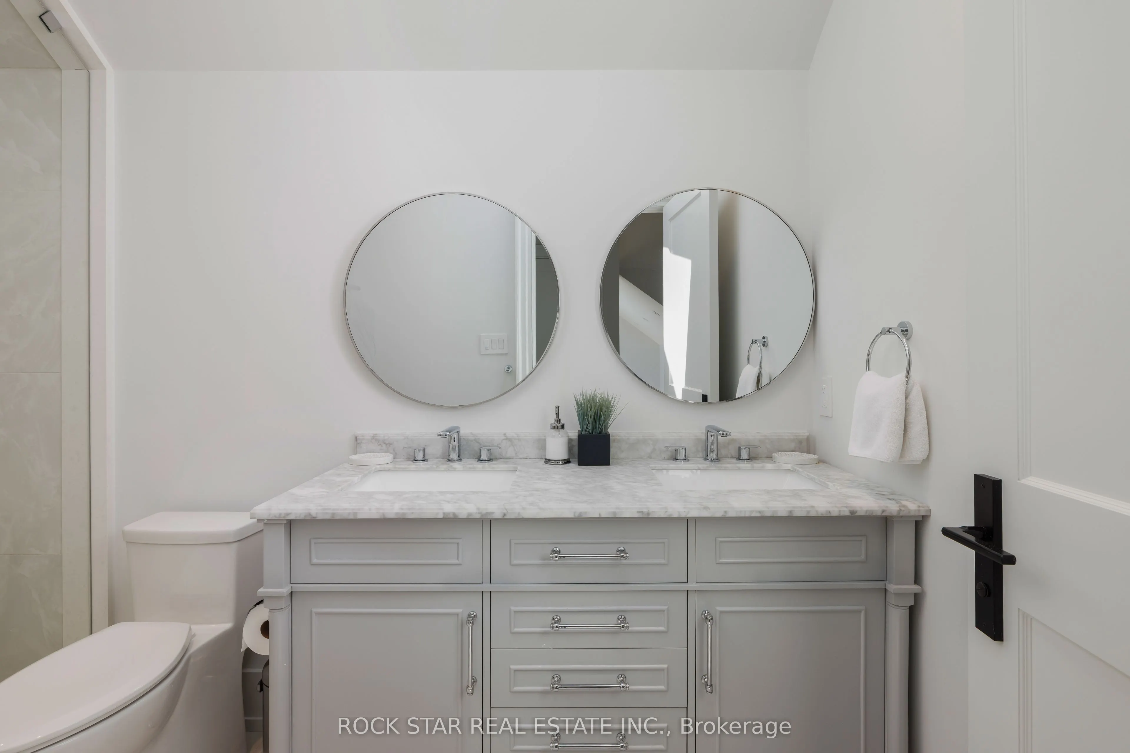 9275 Wellington Rd 50