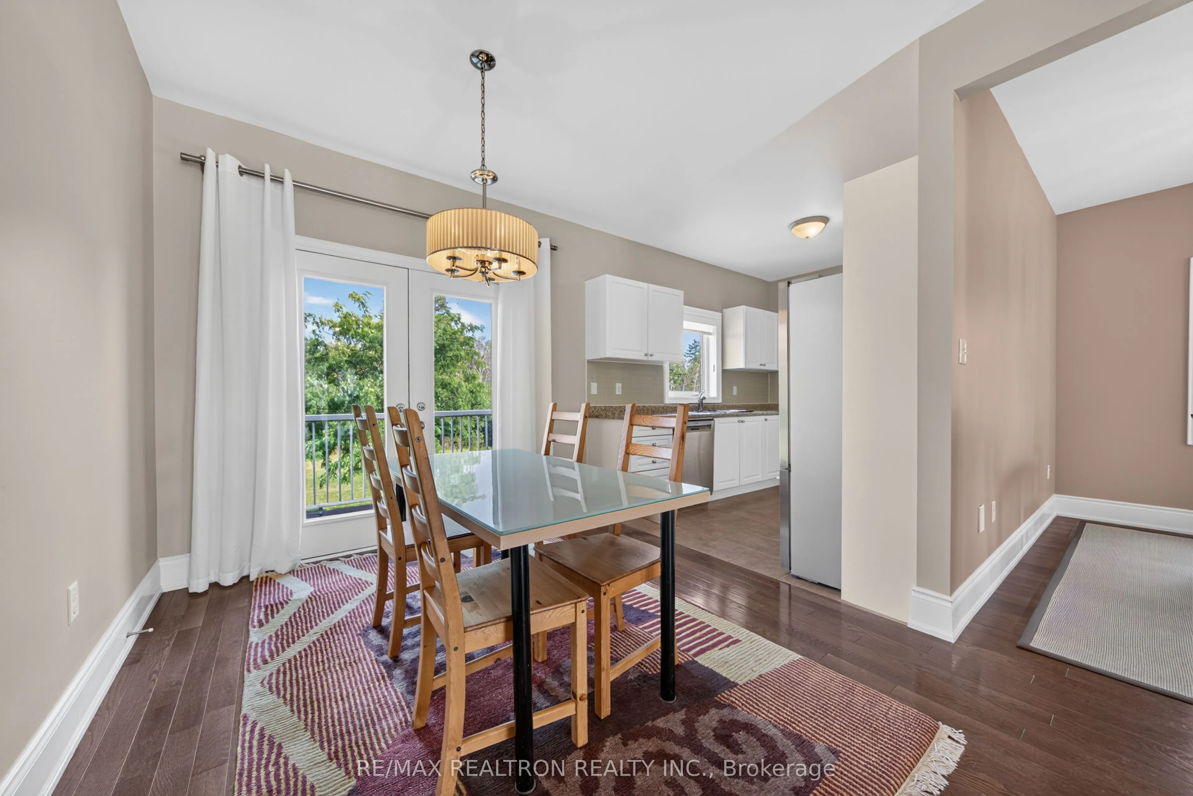 59 Songbird Crescent