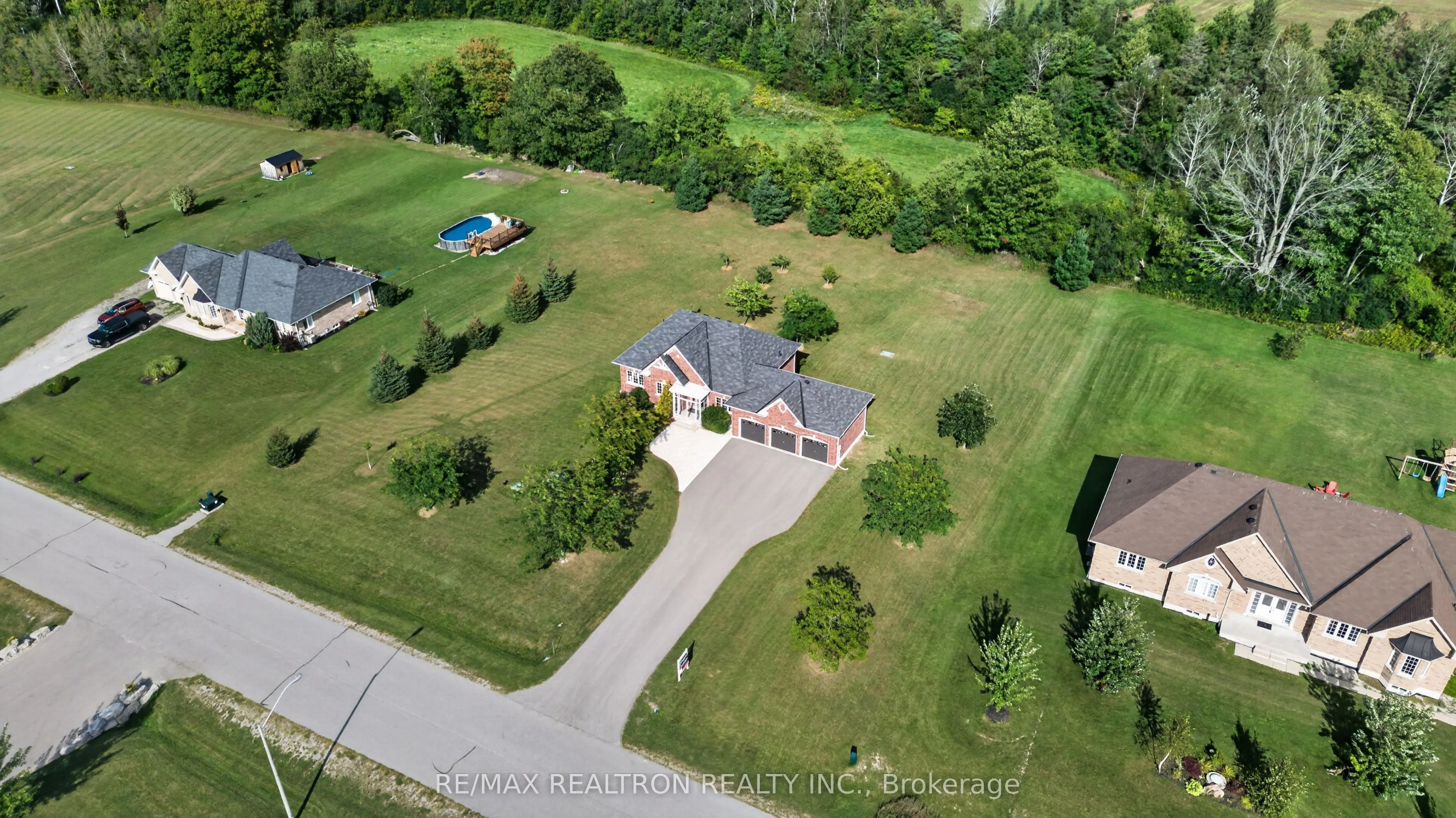 59 Songbird Crescent