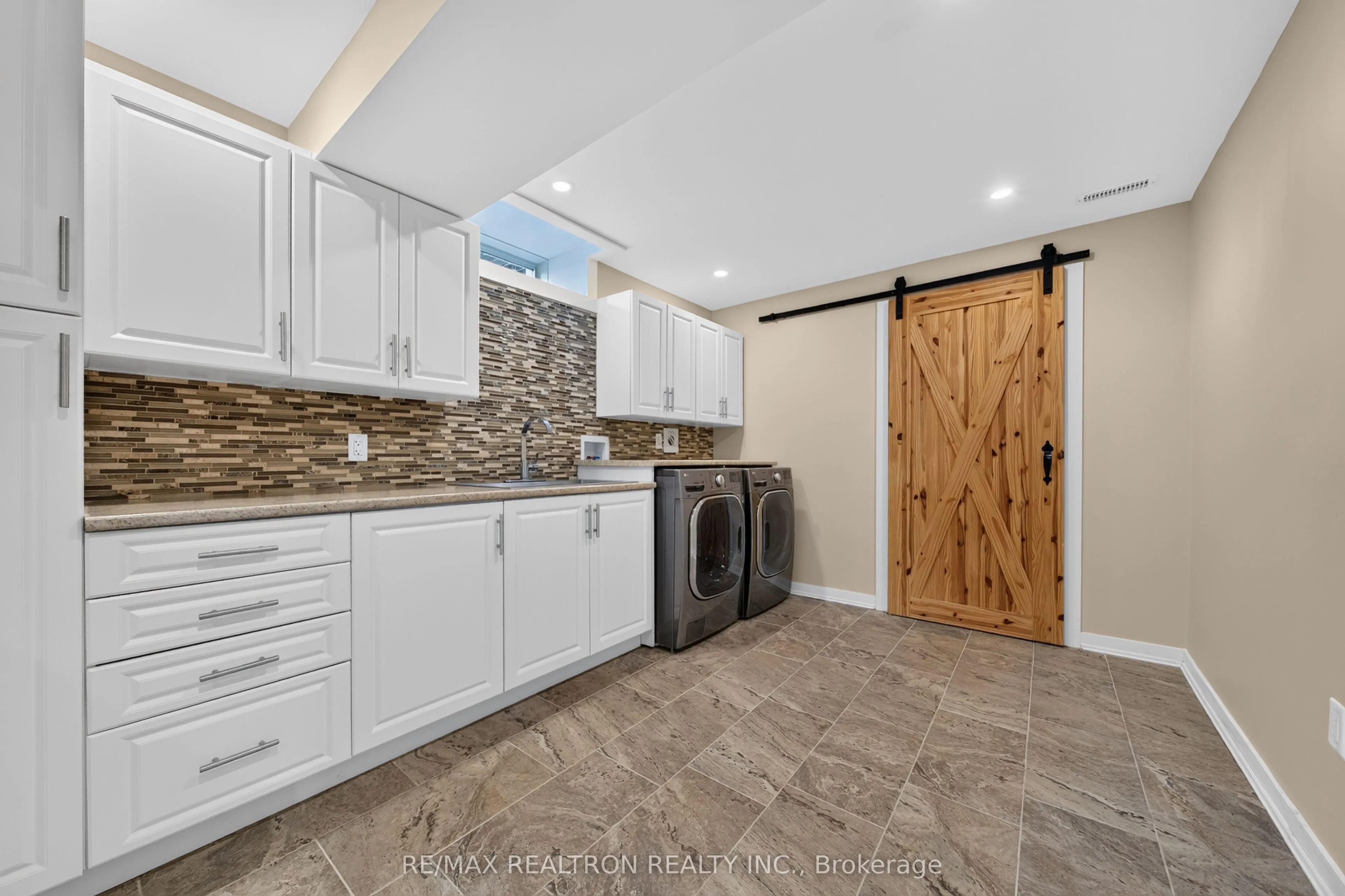 59 Songbird Crescent