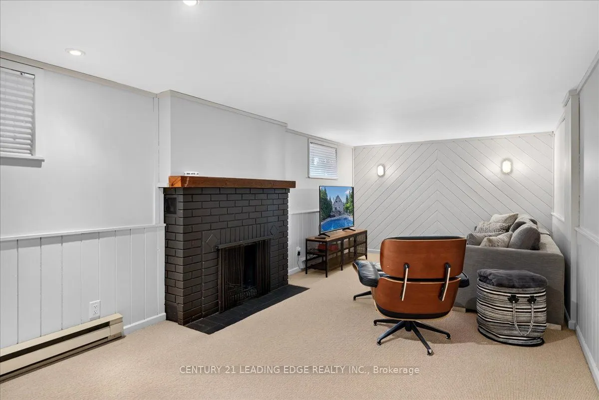 143 Campbell Crescent