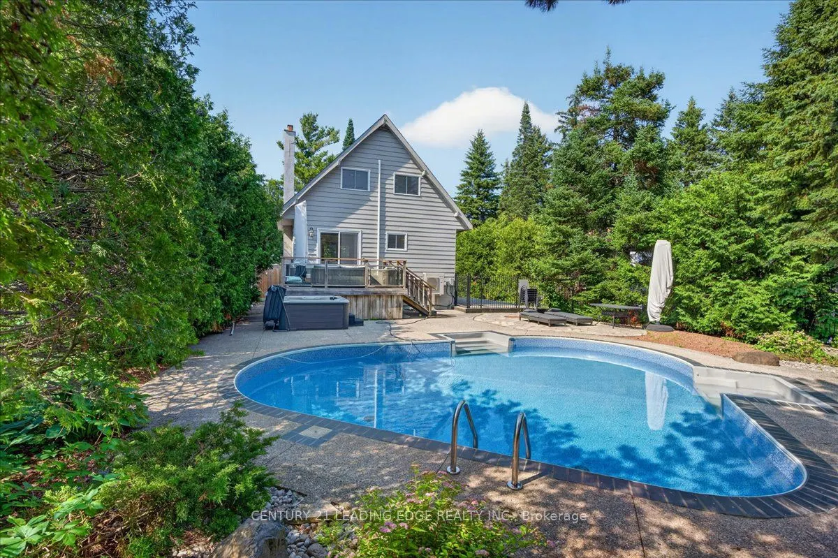 143 Campbell Crescent