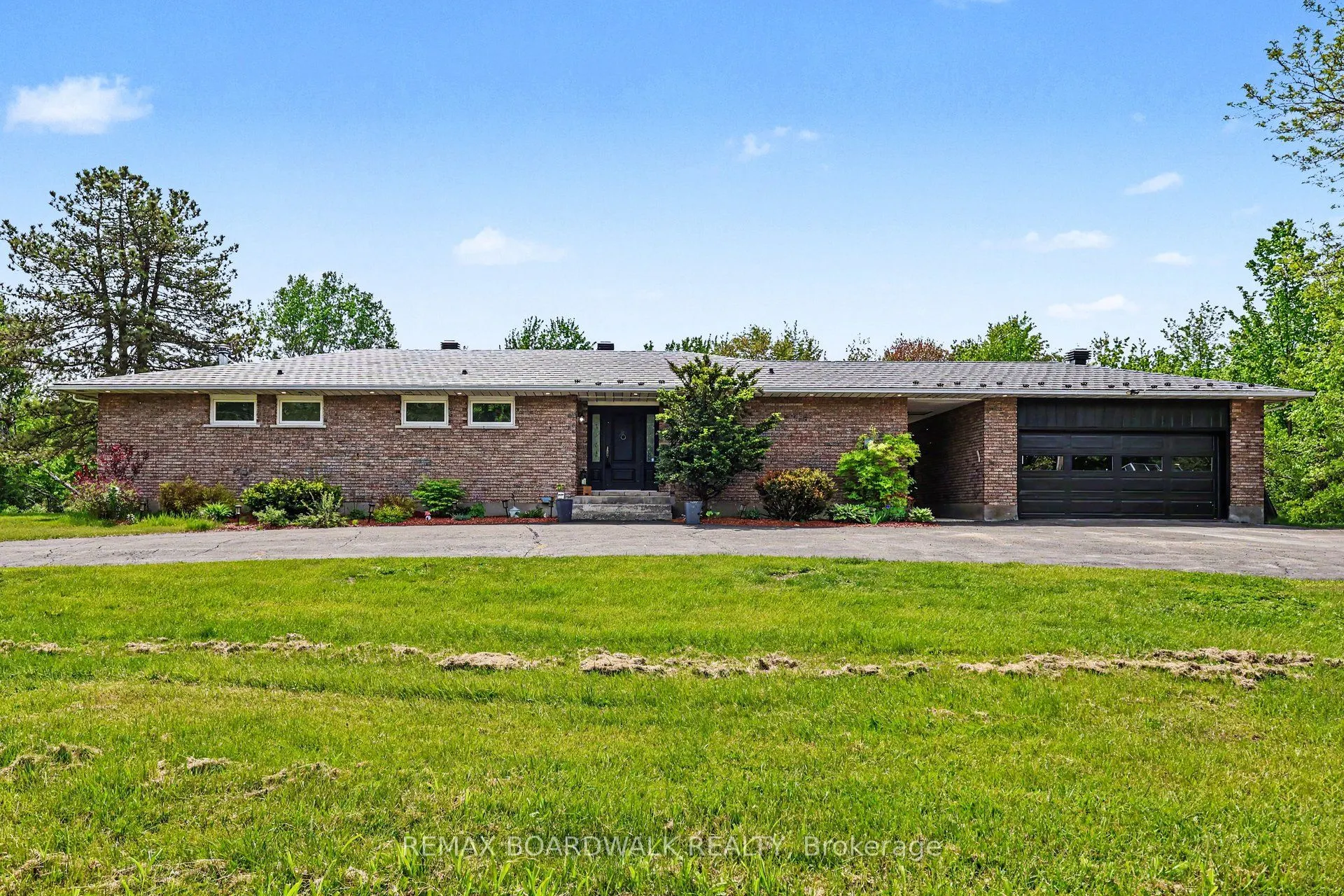 1500 Du Golf Road