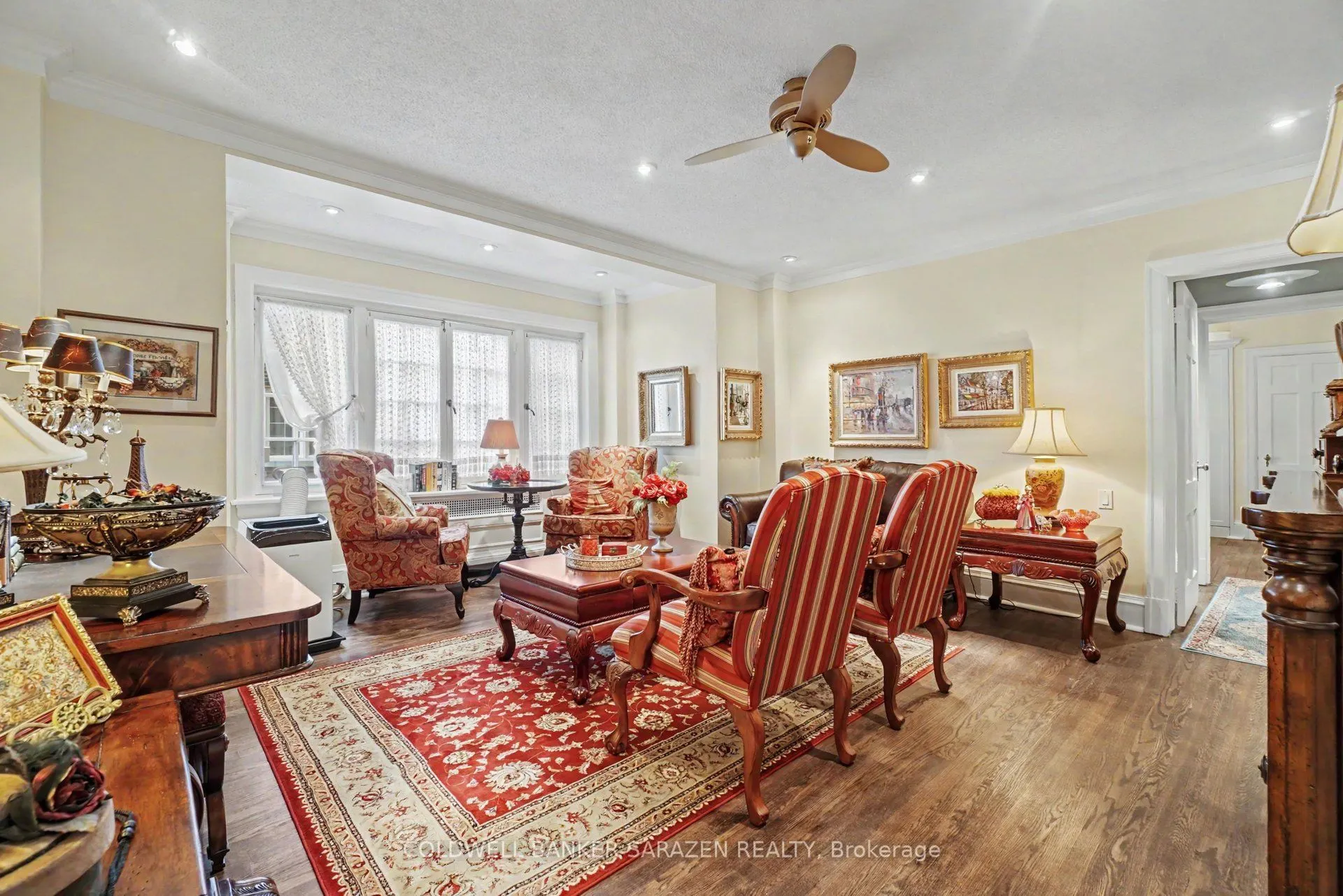260 Metcalfe Street #1D