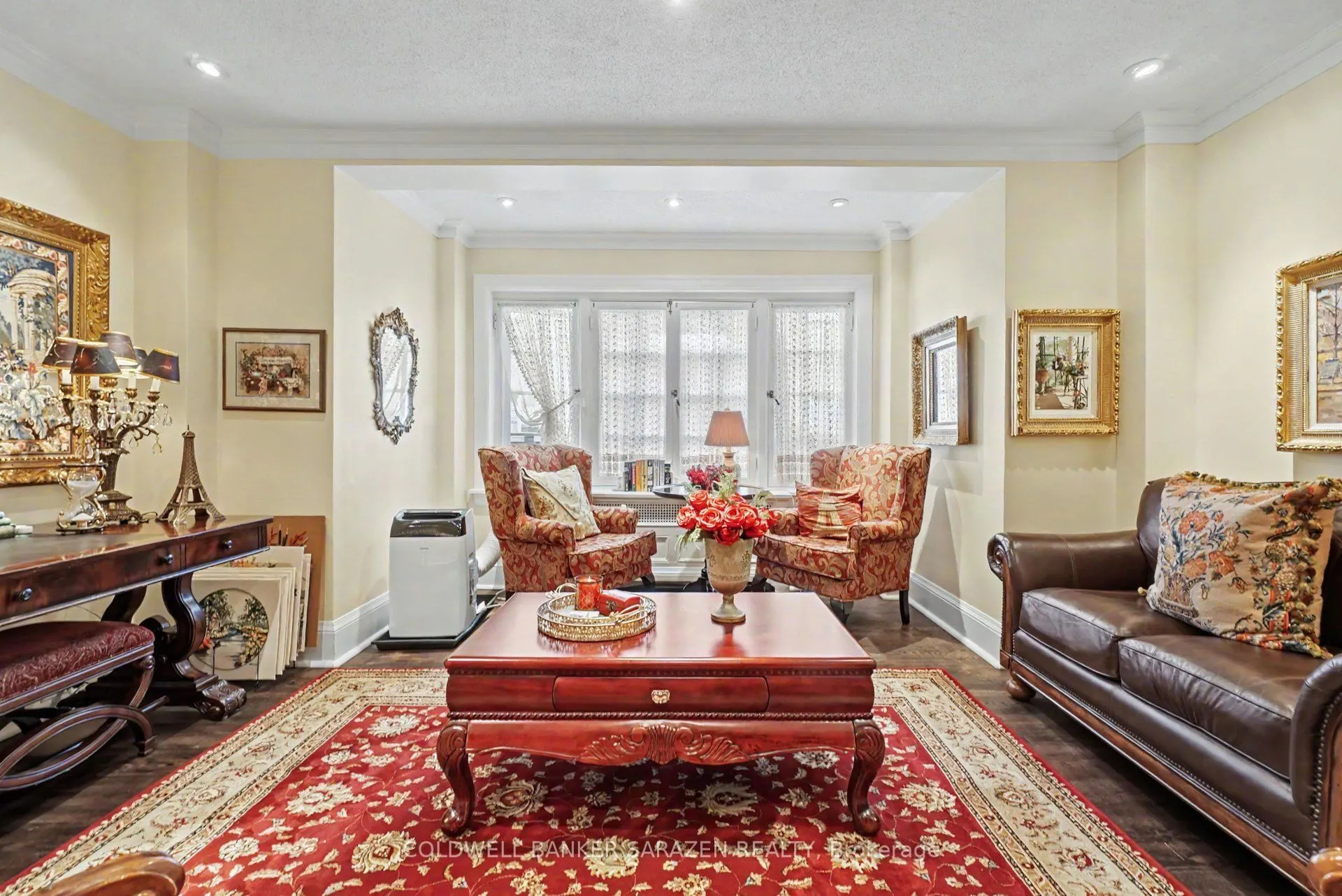 260 Metcalfe Street #1D