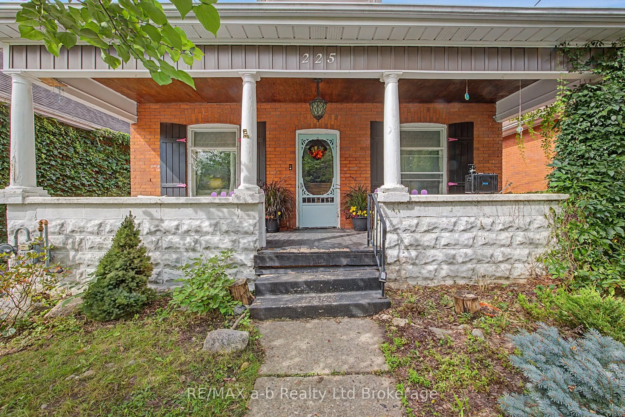 225 Graham Street