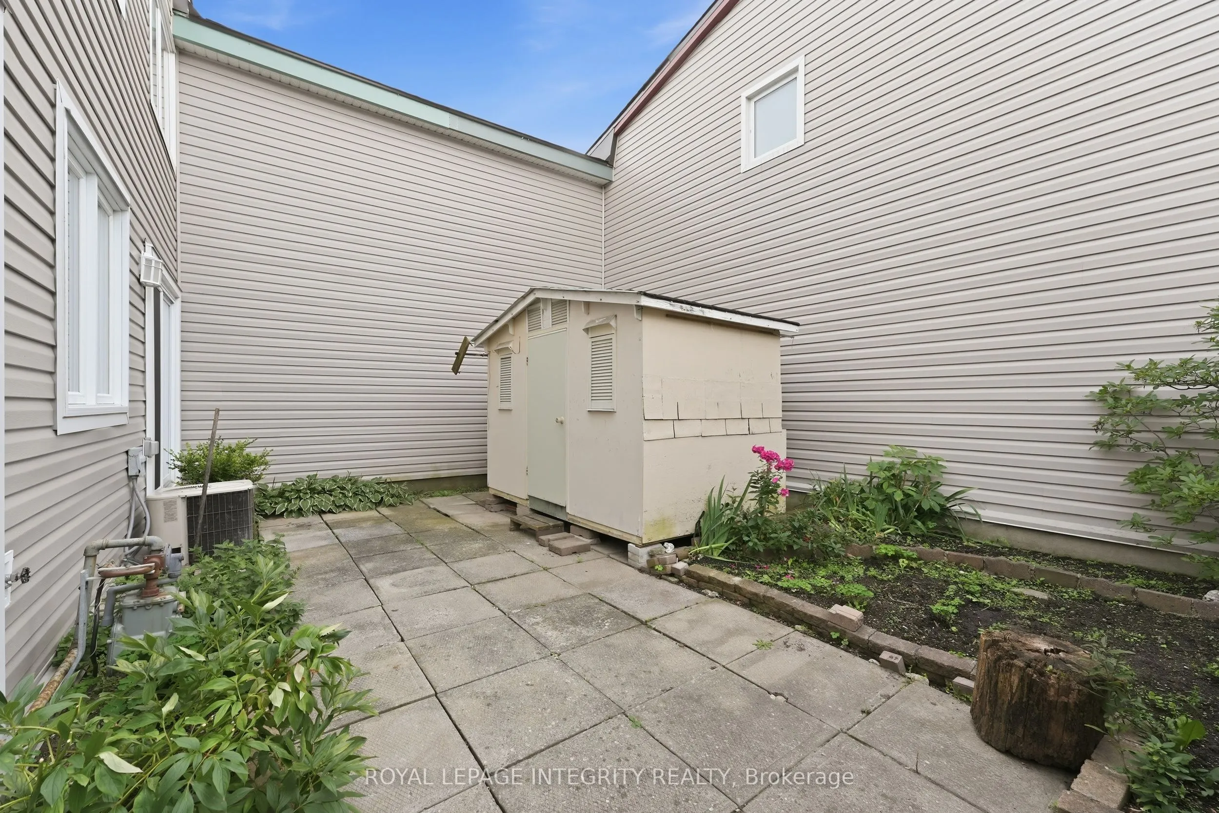2057 Jasmine Crescent #30