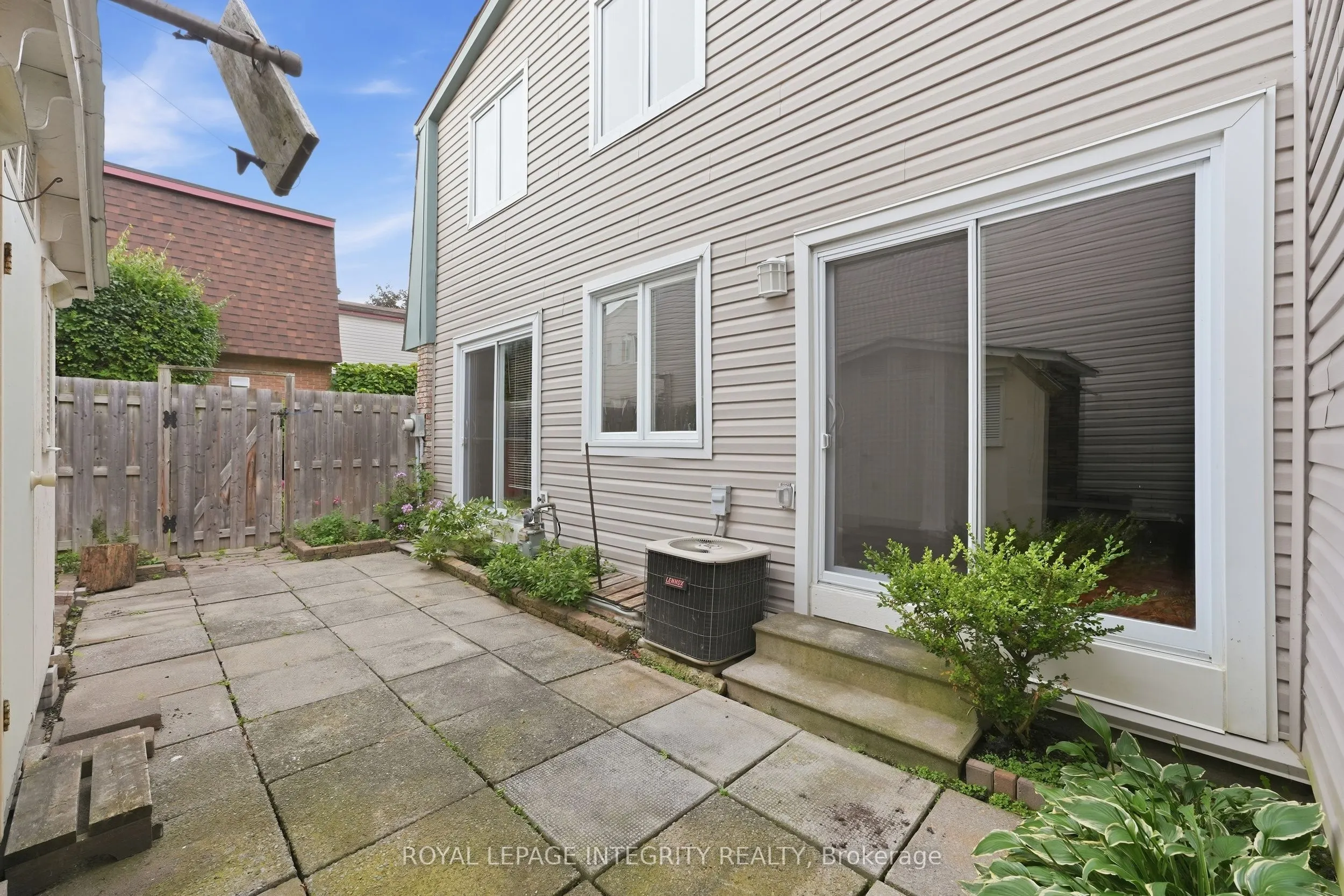2057 Jasmine Crescent #30