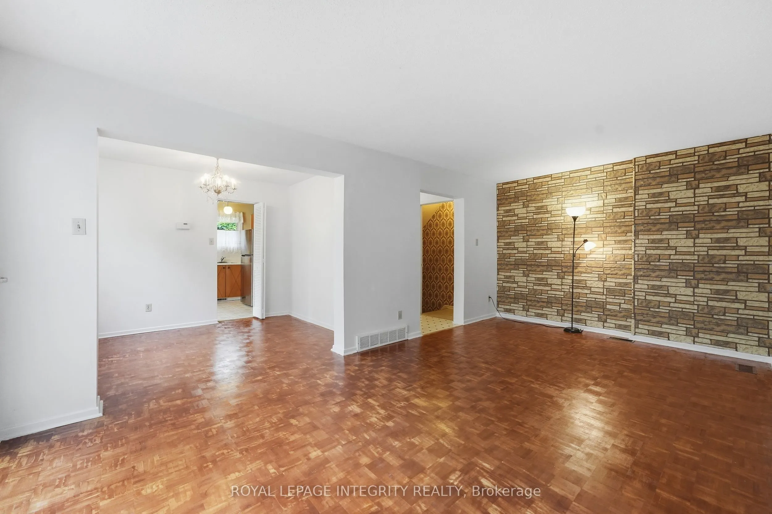 2057 Jasmine Crescent #30