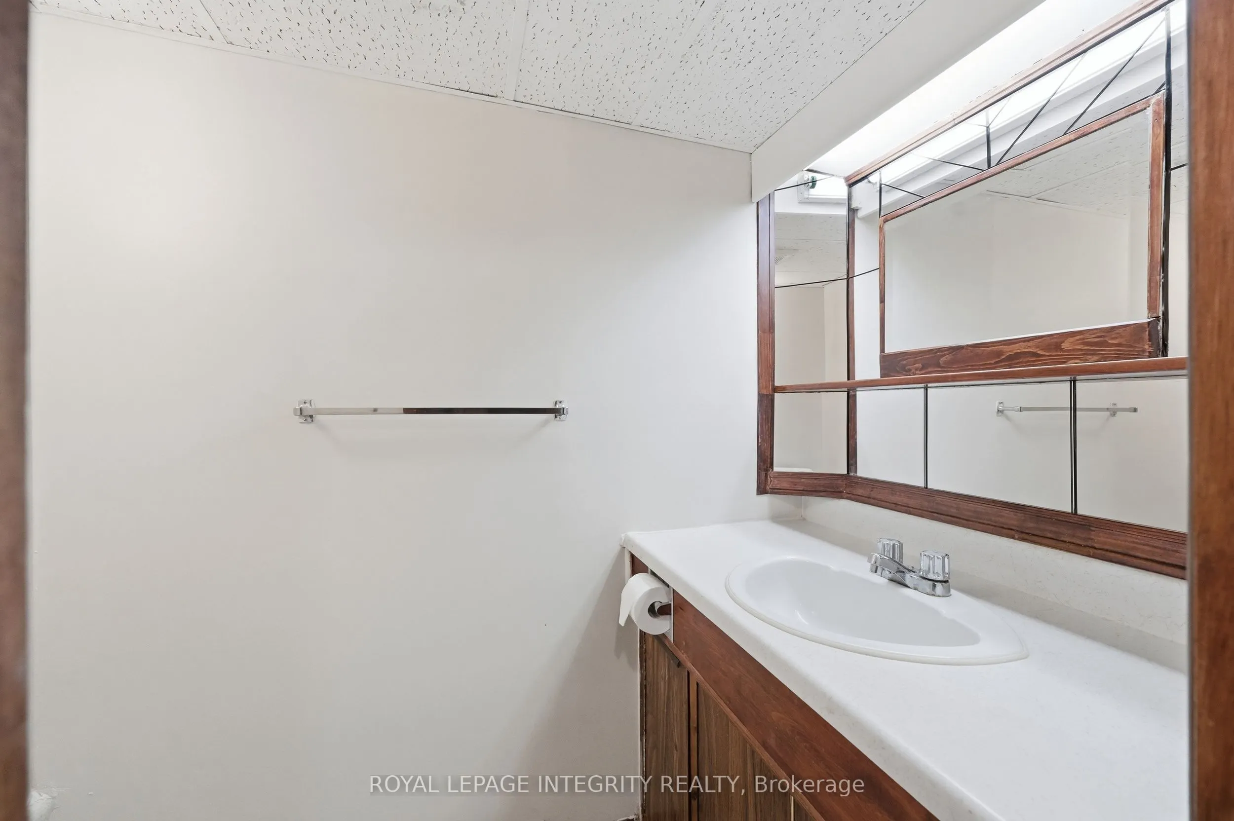 2057 Jasmine Crescent #30